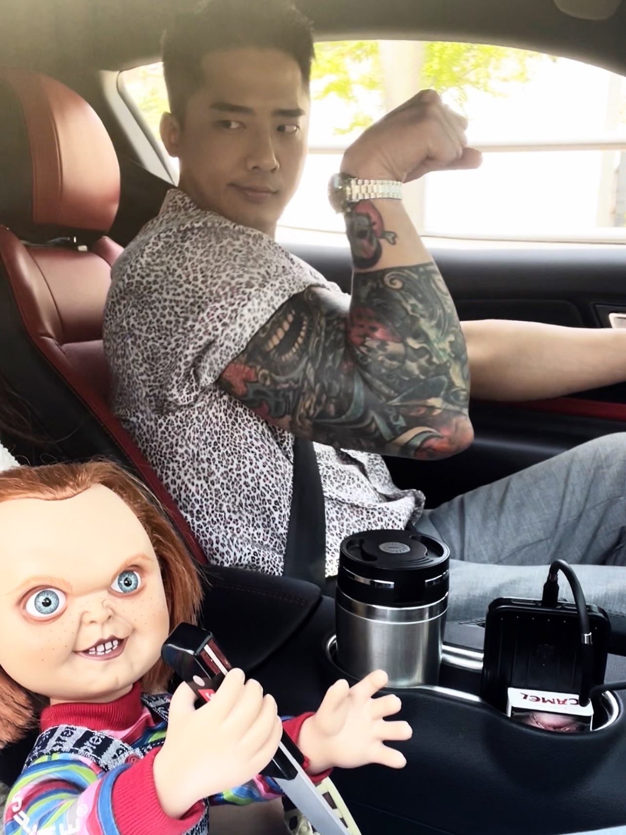 Supreme Leopard Silk S/S Shirt Pink - 22SS, Supreme Chucky Doll - 20FW 착용 스타일 - 1