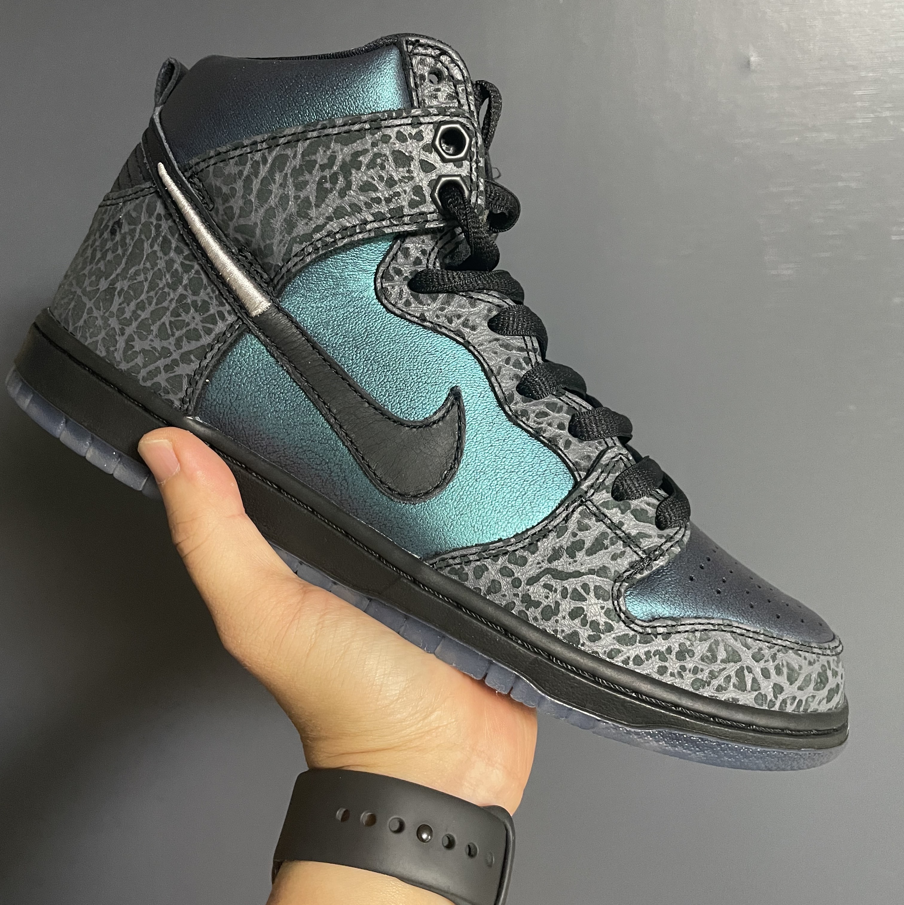 Nike SB Dunk High Black Sheep Hornet 착용 스타일
