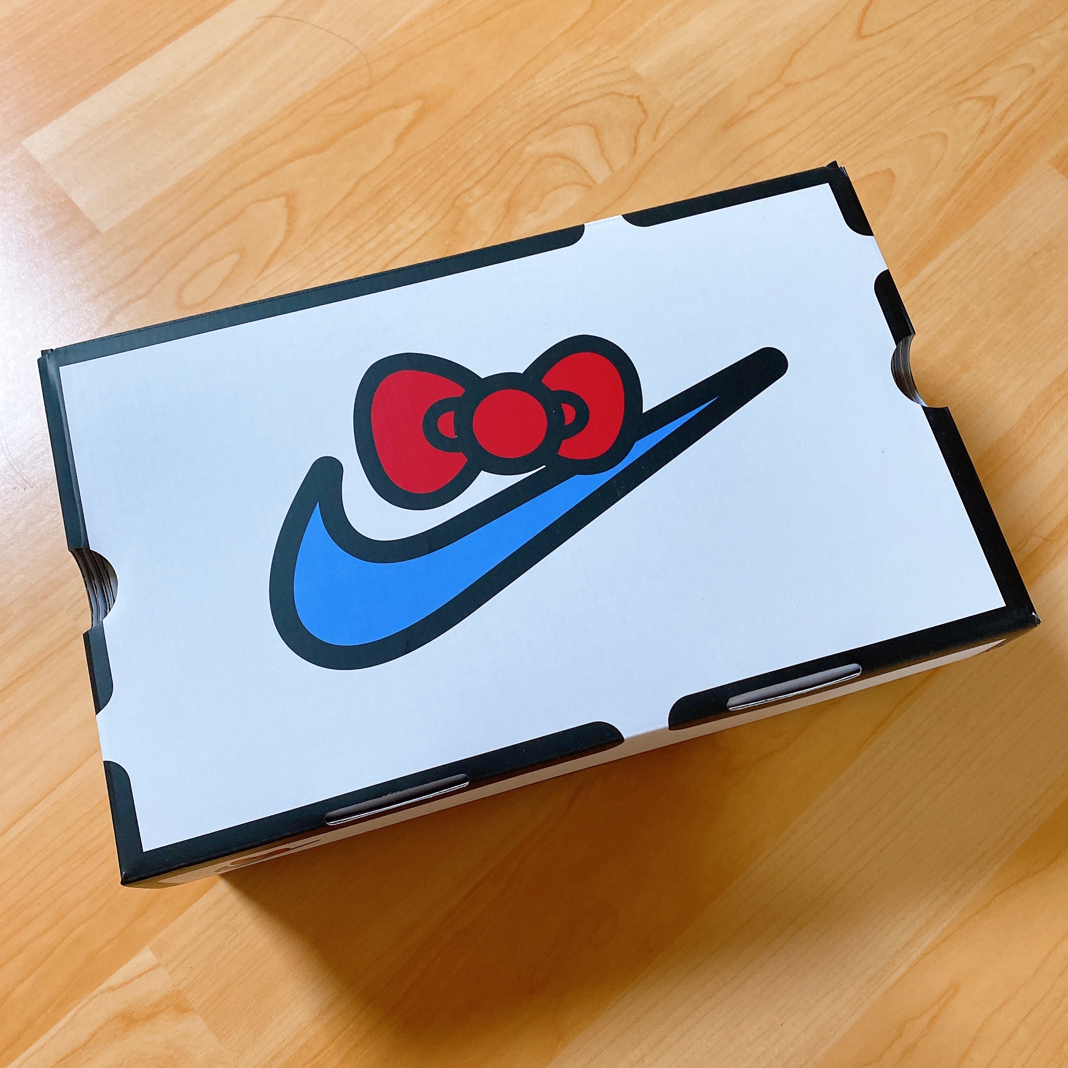 Nike x Hello Kitty Air Presto University Blue 착용 스타일 - 1