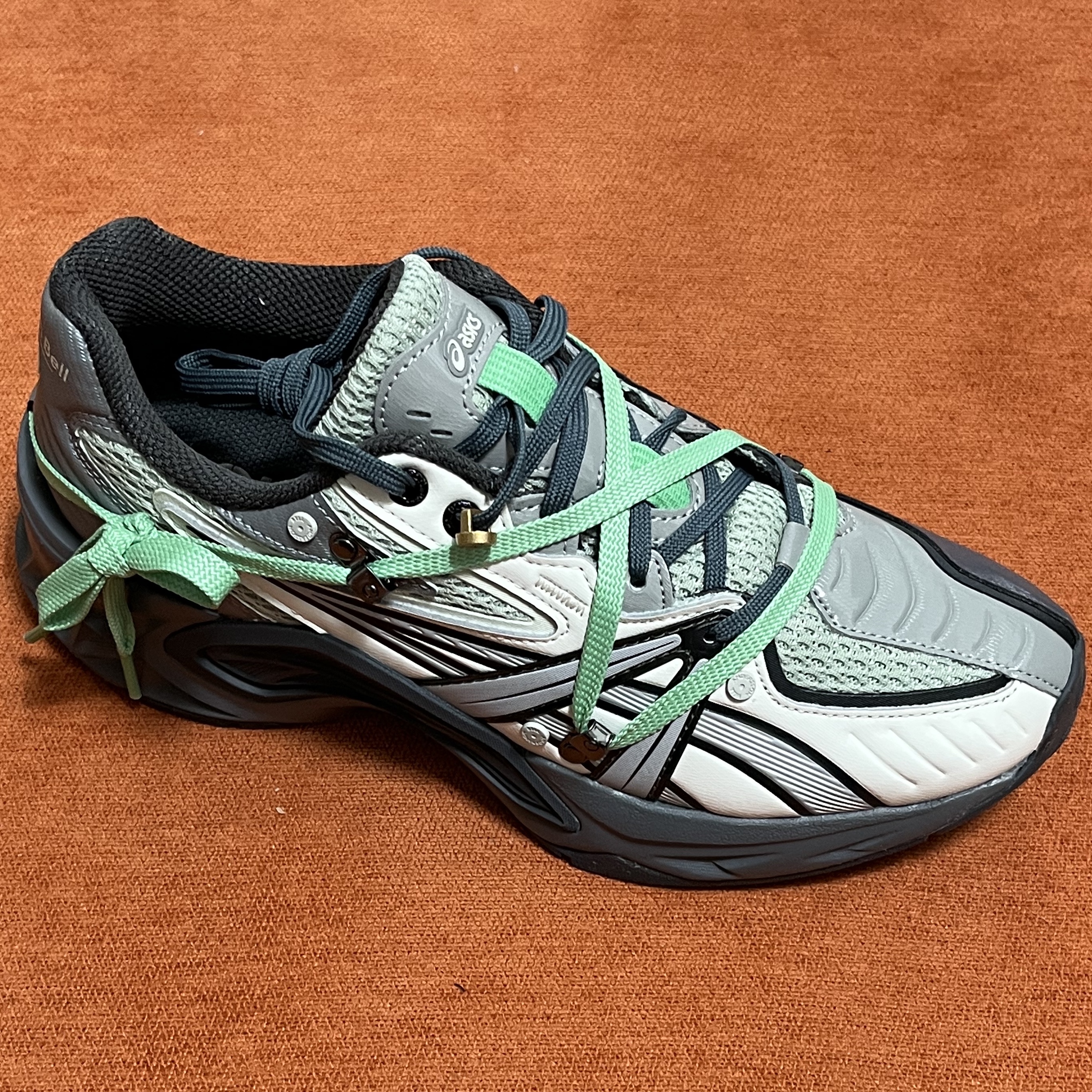 Asics x Andersson Bell HN2-S Protoblast Smoke Grey 착용 스타일