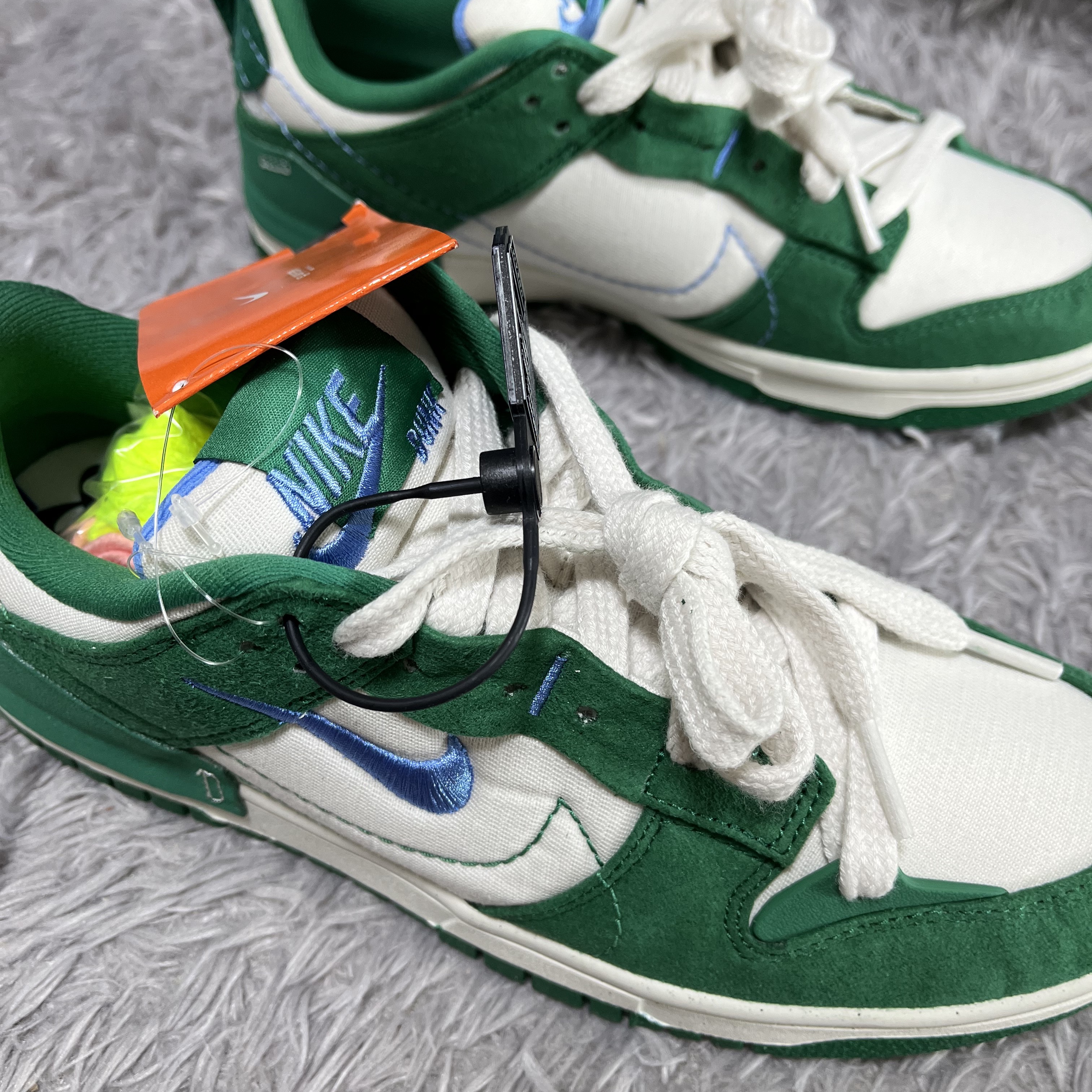 (W) Nike Dunk Low Disrupt 2 Phantom University Blue 착용 스타일