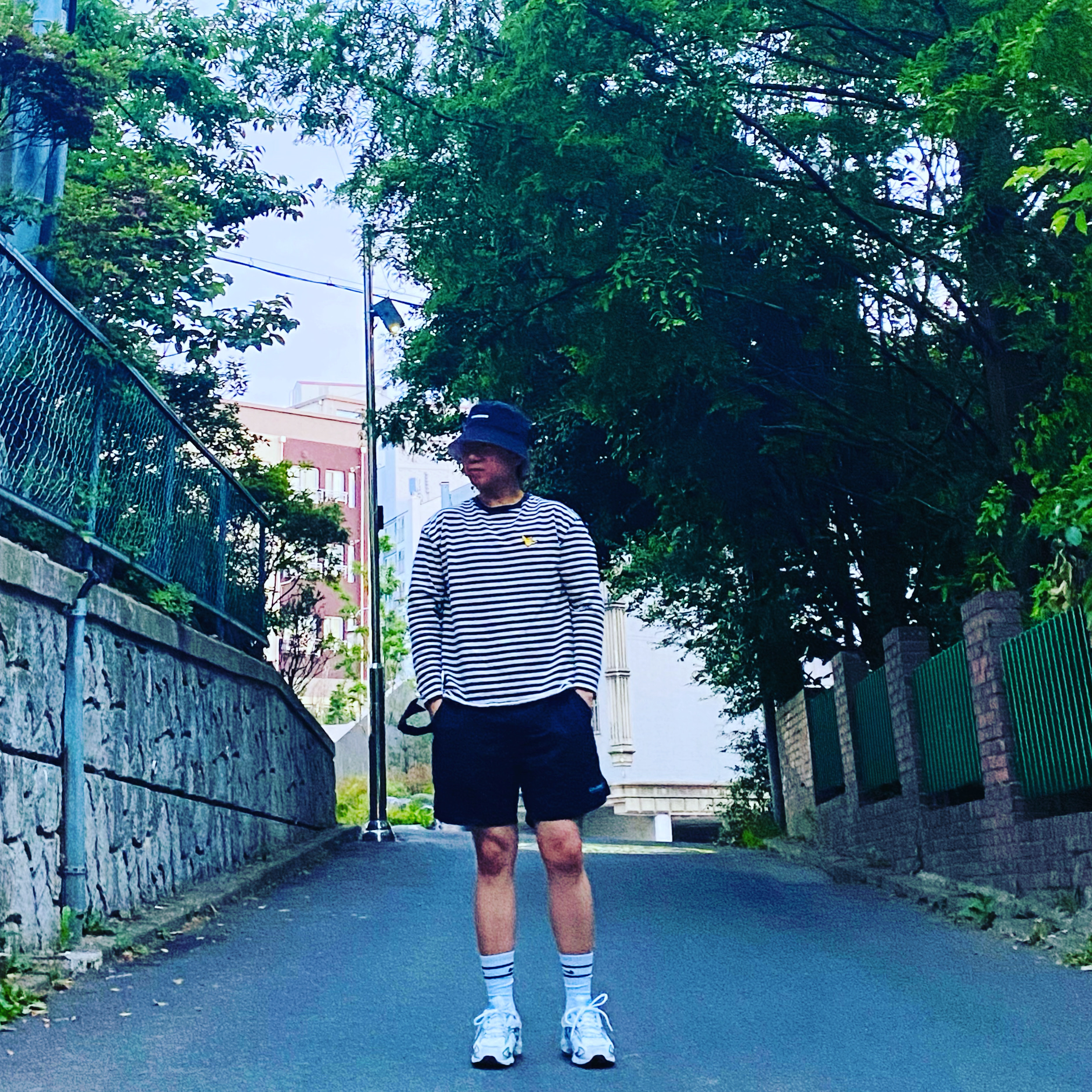New Balance 725 White 착용 스타일
