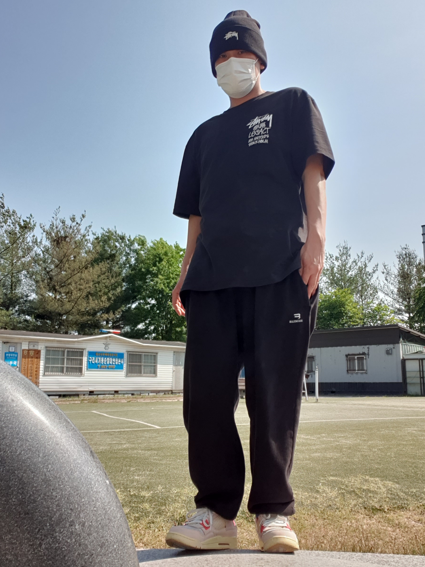 Jordan 4 x Union Retro Guava Ice, Stussy x Our Legacy Surfman T-Shirt Black - 21SS 착용 스타일 - 1