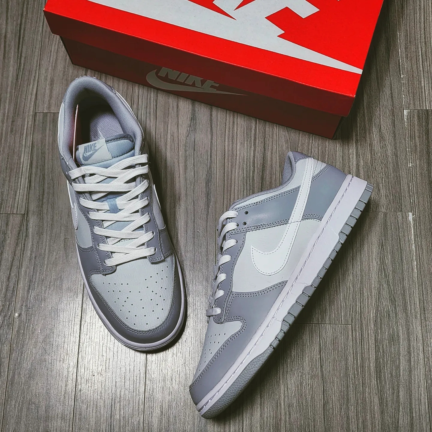 Nike Dunk Low Retro Wolf Grey 착용 스타일 - 2