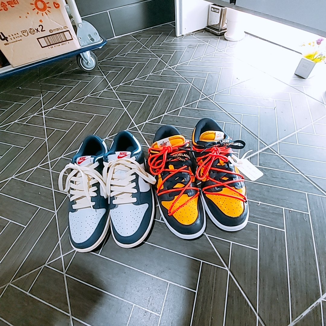 Nike Dunk Low Retro Valerian Blue, Nike x Off-White Dunk Low University Gold Midnight Navy 착용 스타일 - 5