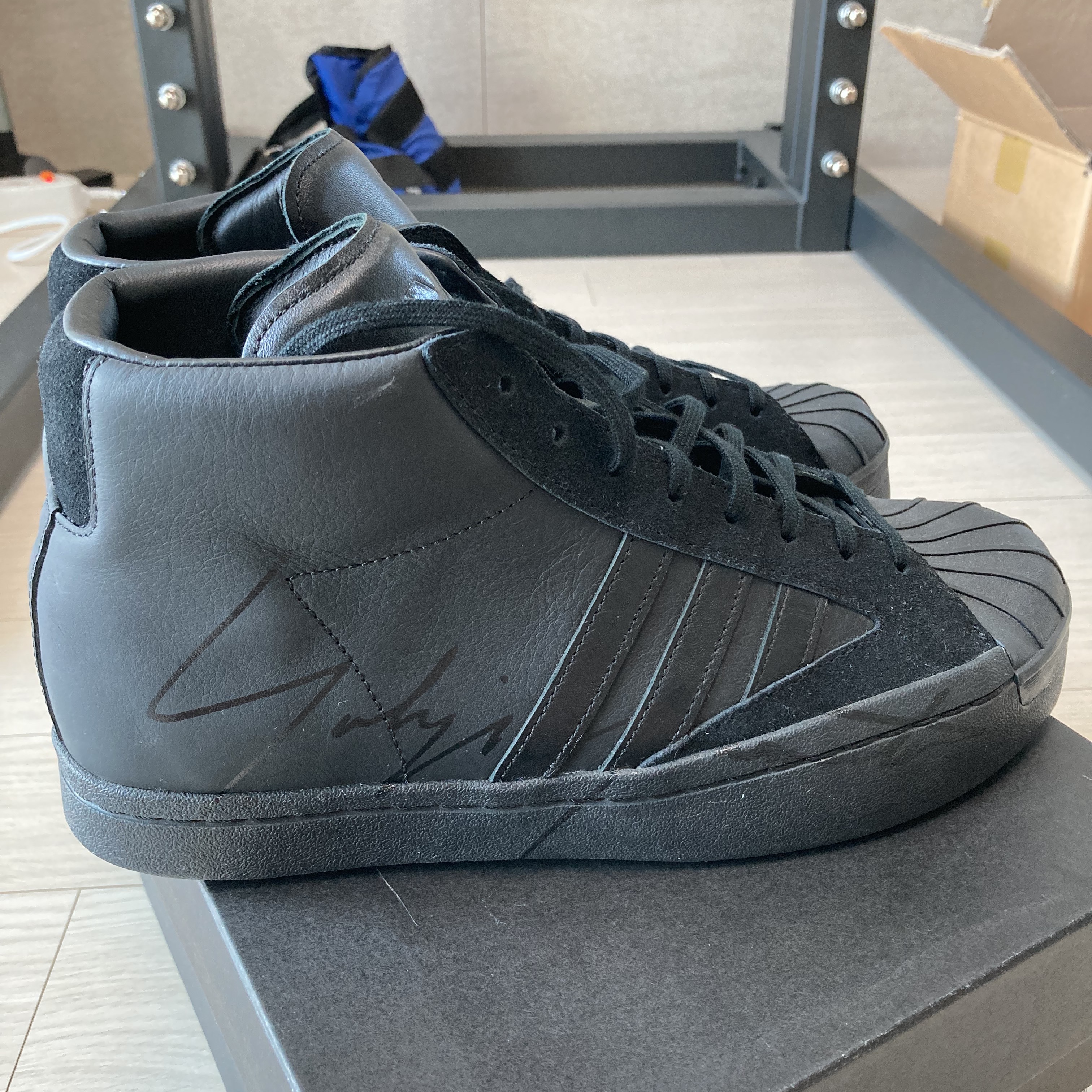 Y-3 Yohji Pro Black 착용 스타일 - 3