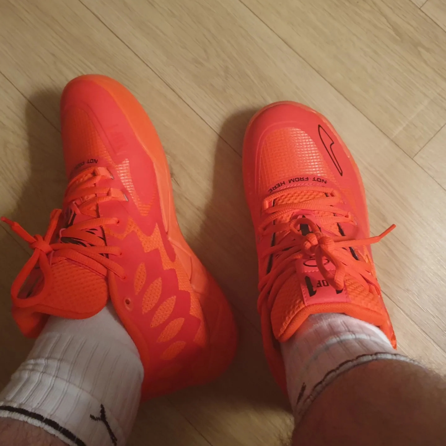 Puma MB.01 Lamelo Ball Red Blast 착용 스타일 - 3