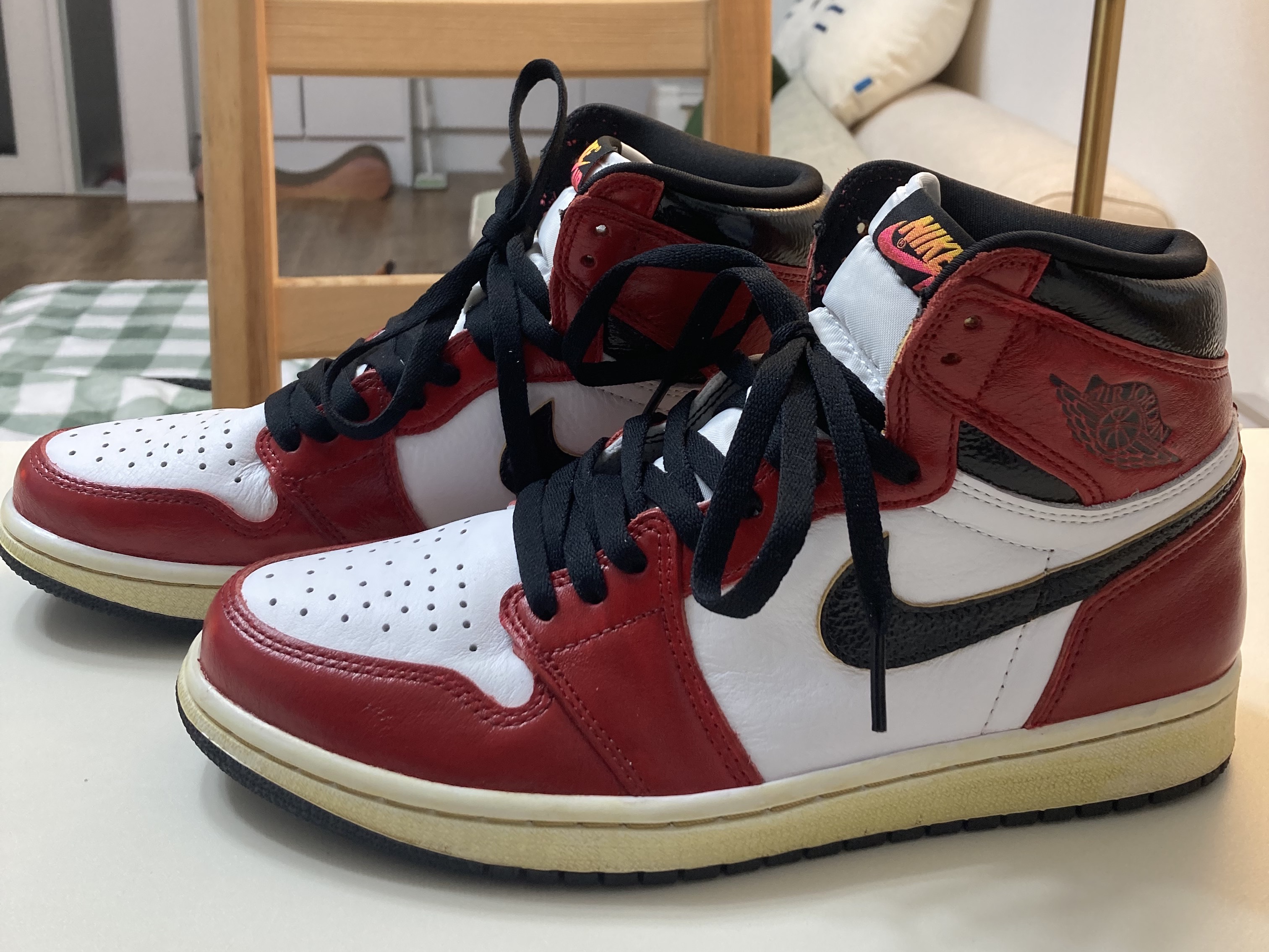 Jordan 1 Retro High OG Light Fusion Red 착용 스타일
