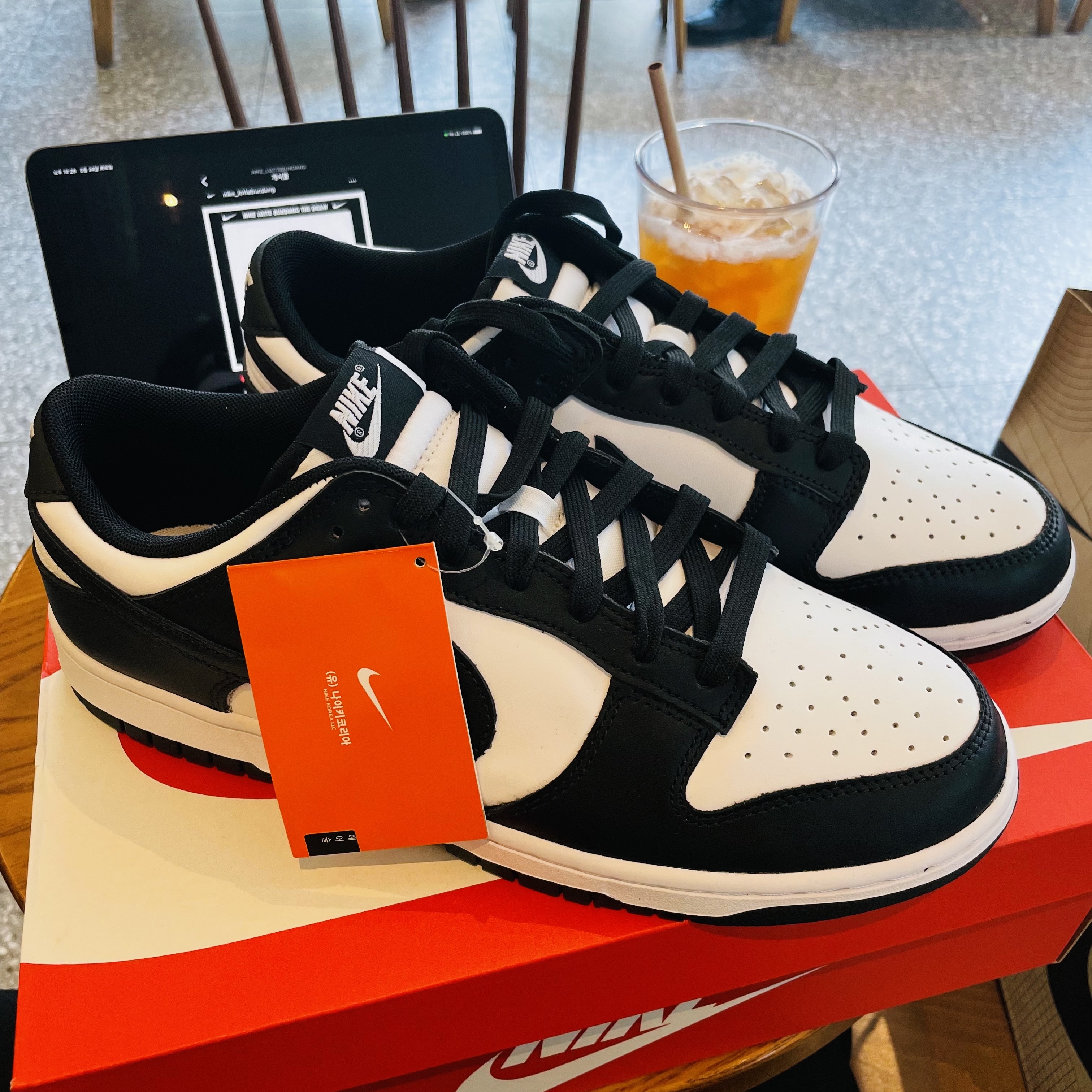Nike Dunk Low Retro Black 착용 스타일 - 1
