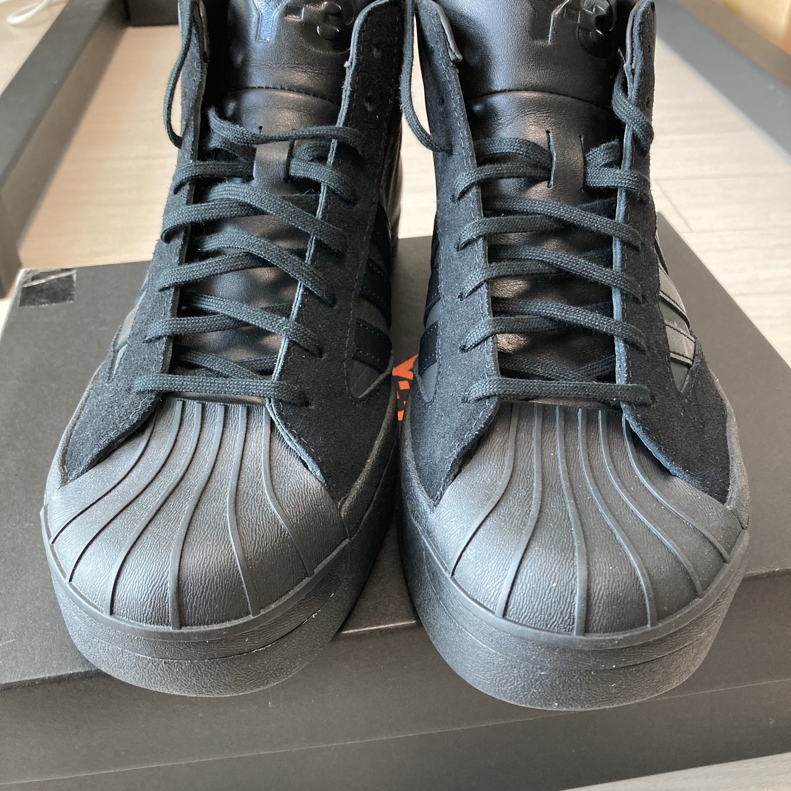 Y-3 Yohji Pro Black 착용 스타일 - 2