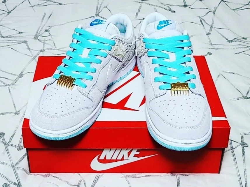 Nike Dunk Low Retro SE Barber Shop Grey 착용 스타일 - 3
