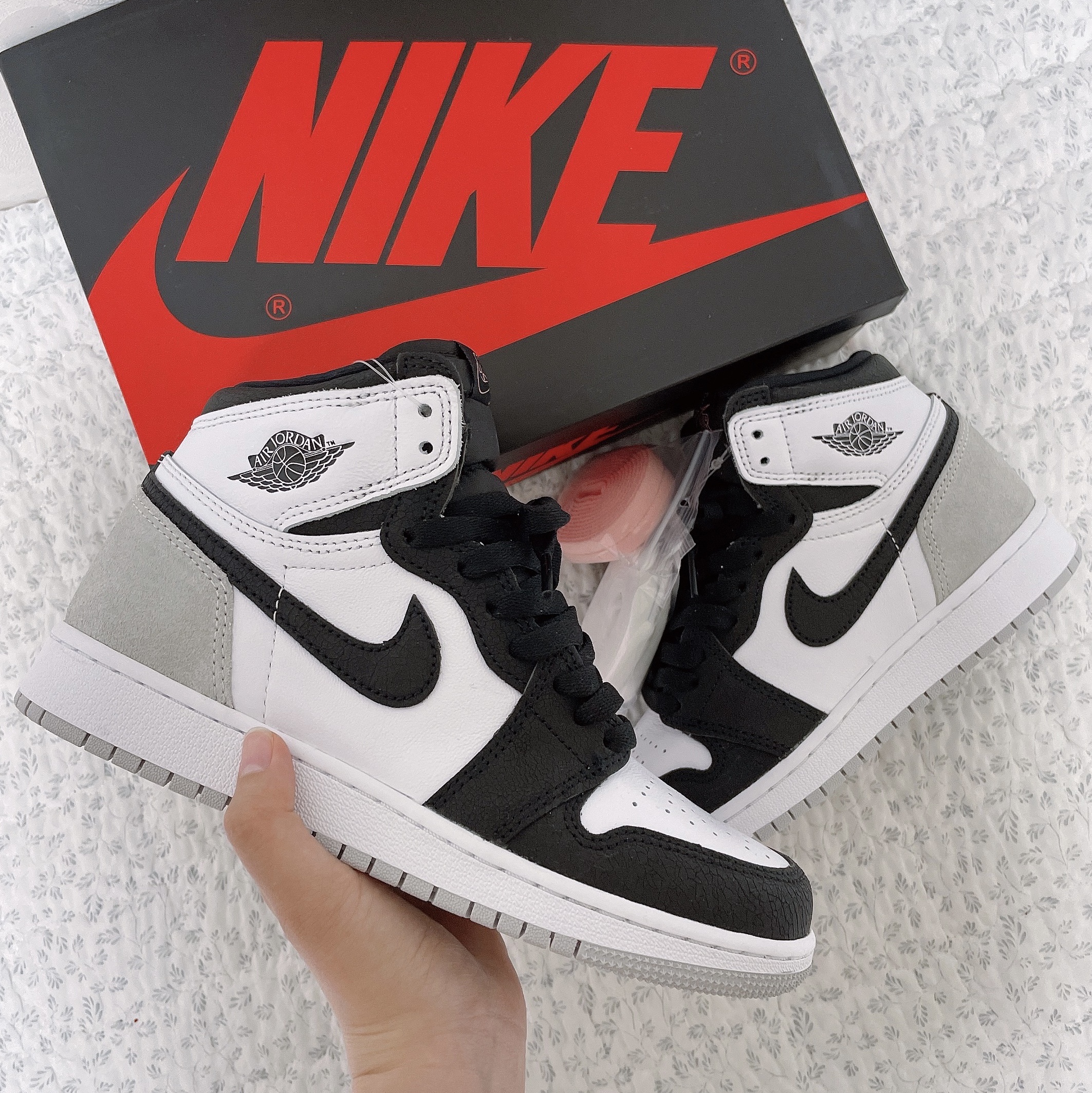(GS) Jordan 1 Retro High OG Bleached Coral, Jordan 1 Retro High OG Bleached Coral 착용 스타일