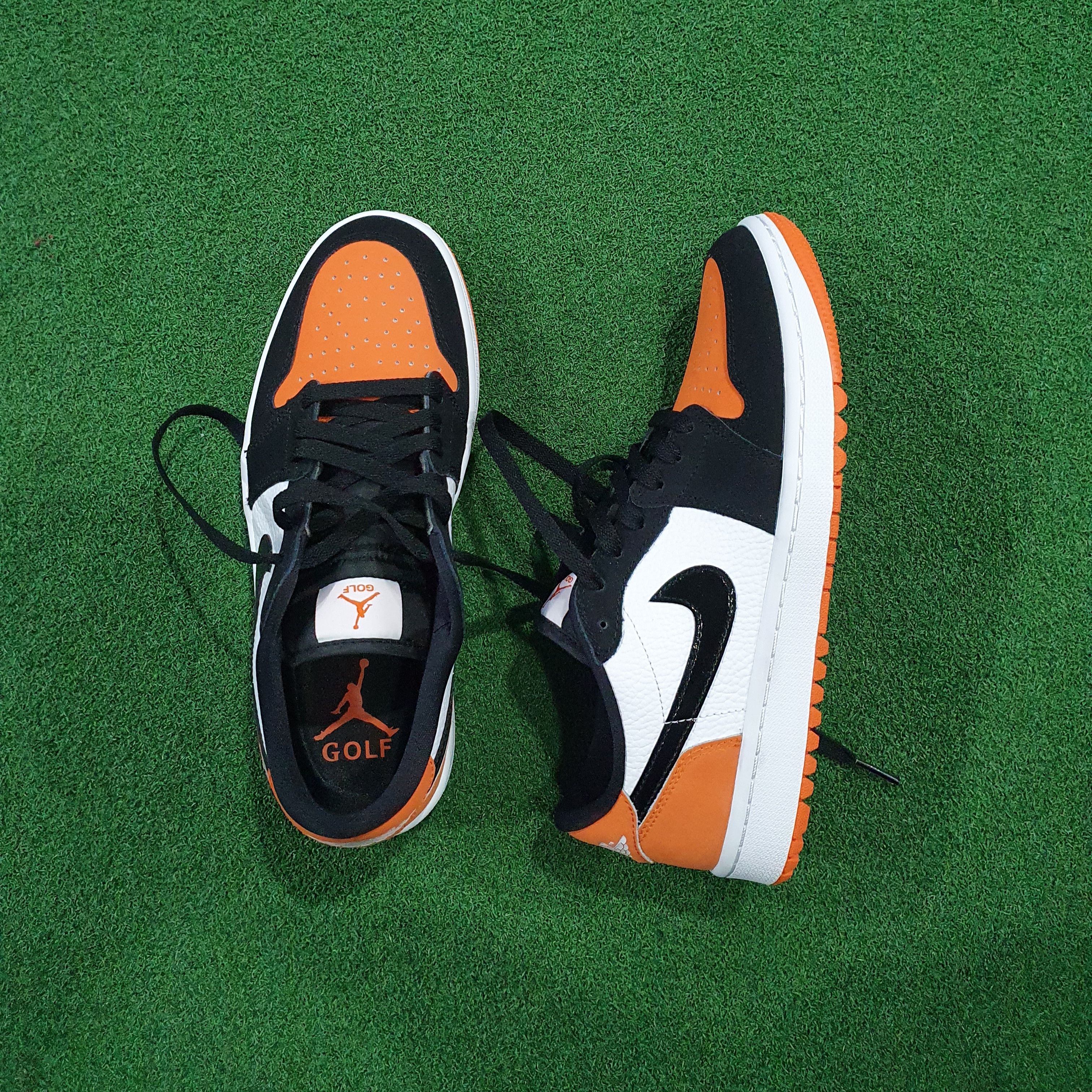 Jordan 1 Low Golf Starfish 착용 스타일