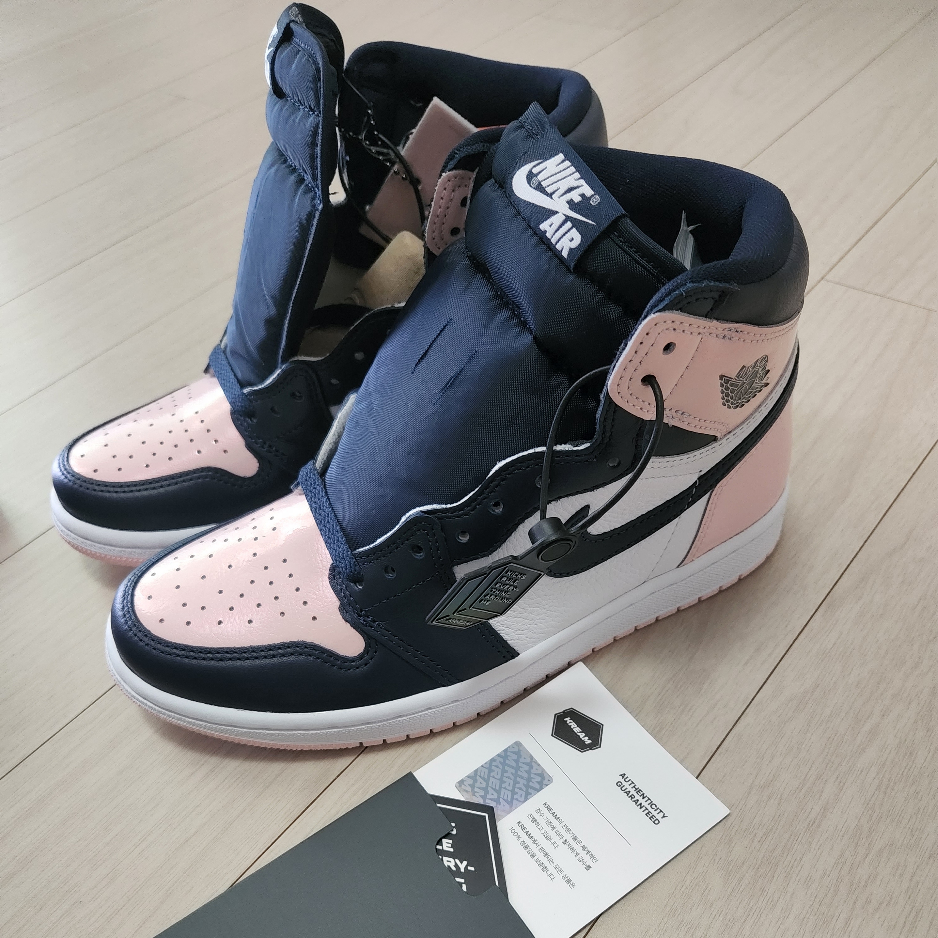 (W) Jordan 1 Retro High OG Atmosphere 착용 스타일