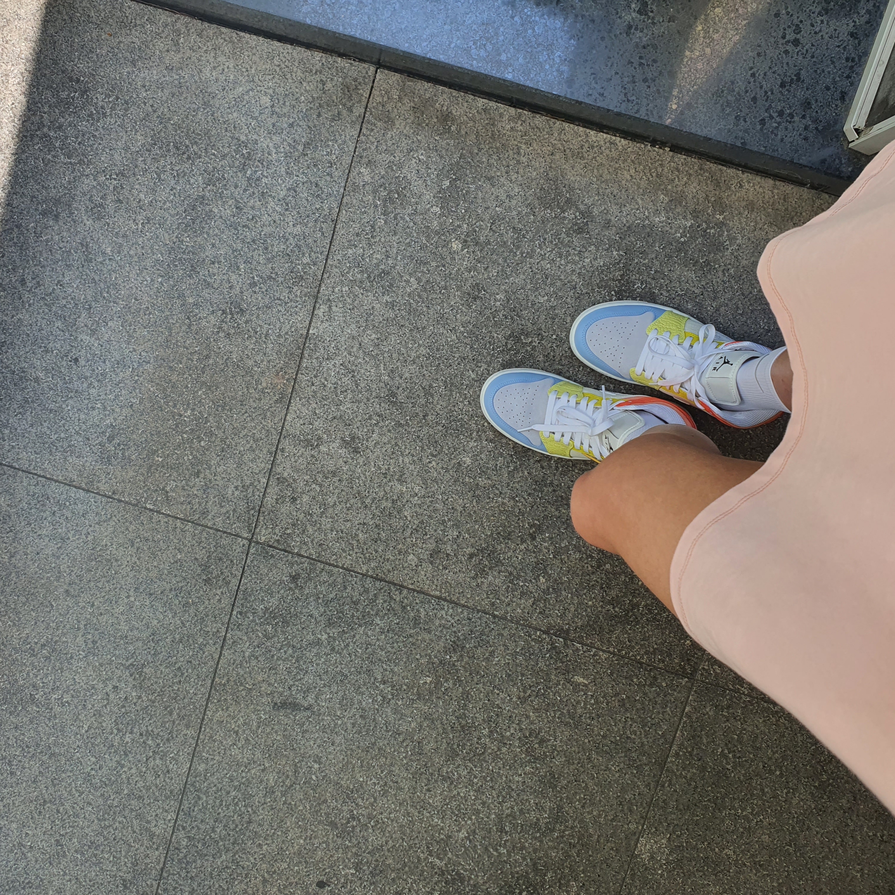 (W) Jordan 1 Mid To My First Coach 착용 스타일 - 3