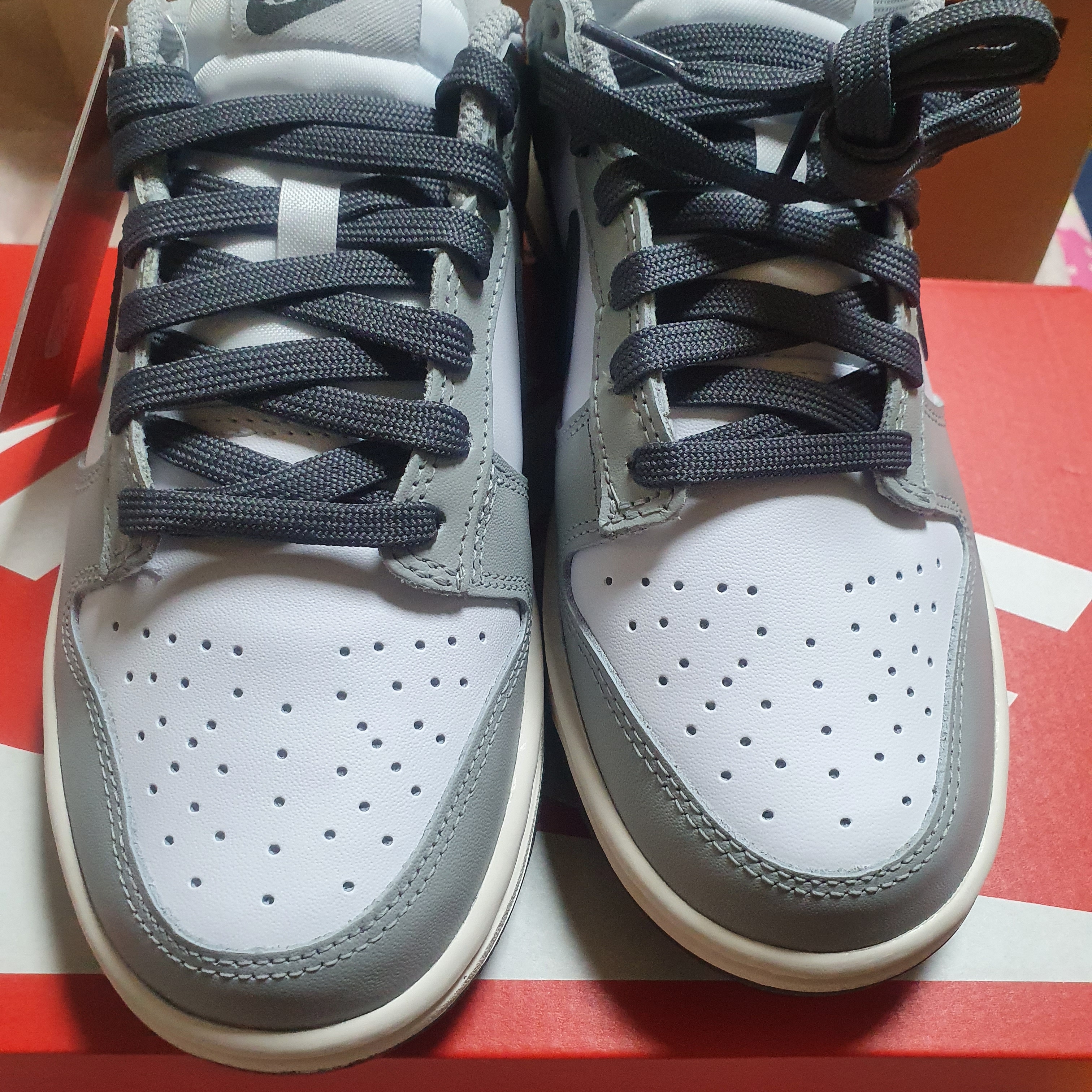 (W) Nike Dunk Low Light Smoke Grey 착용 스타일 - 3