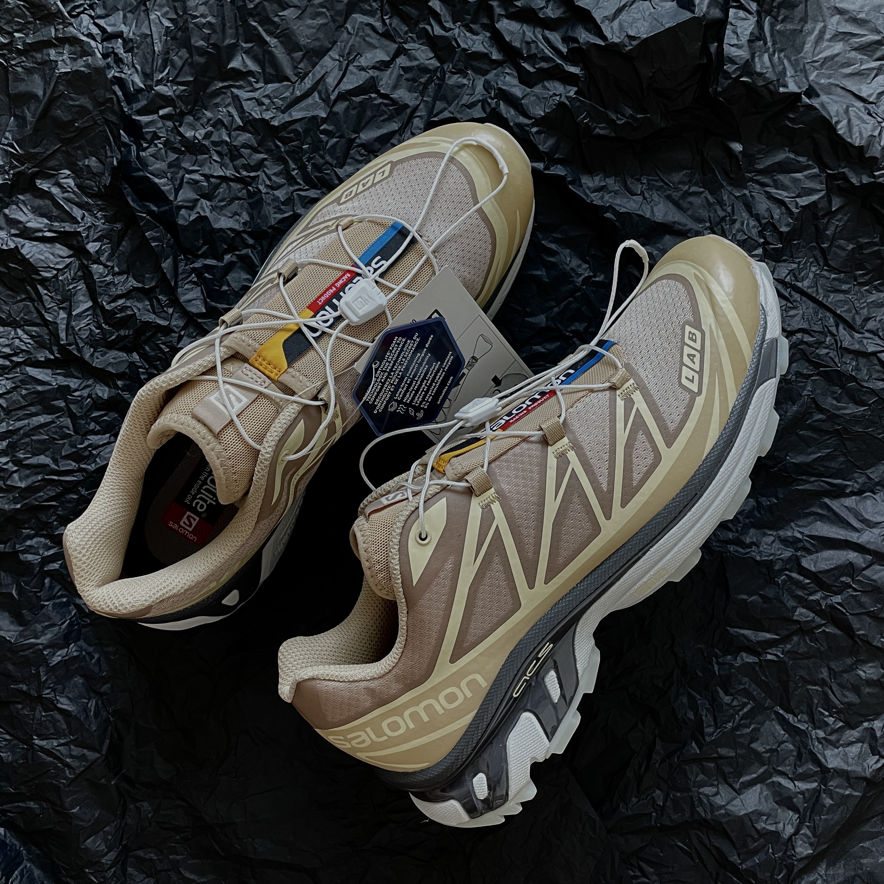 Salomon XT-6 Clear Safari Vanila Ice 착용 스타일