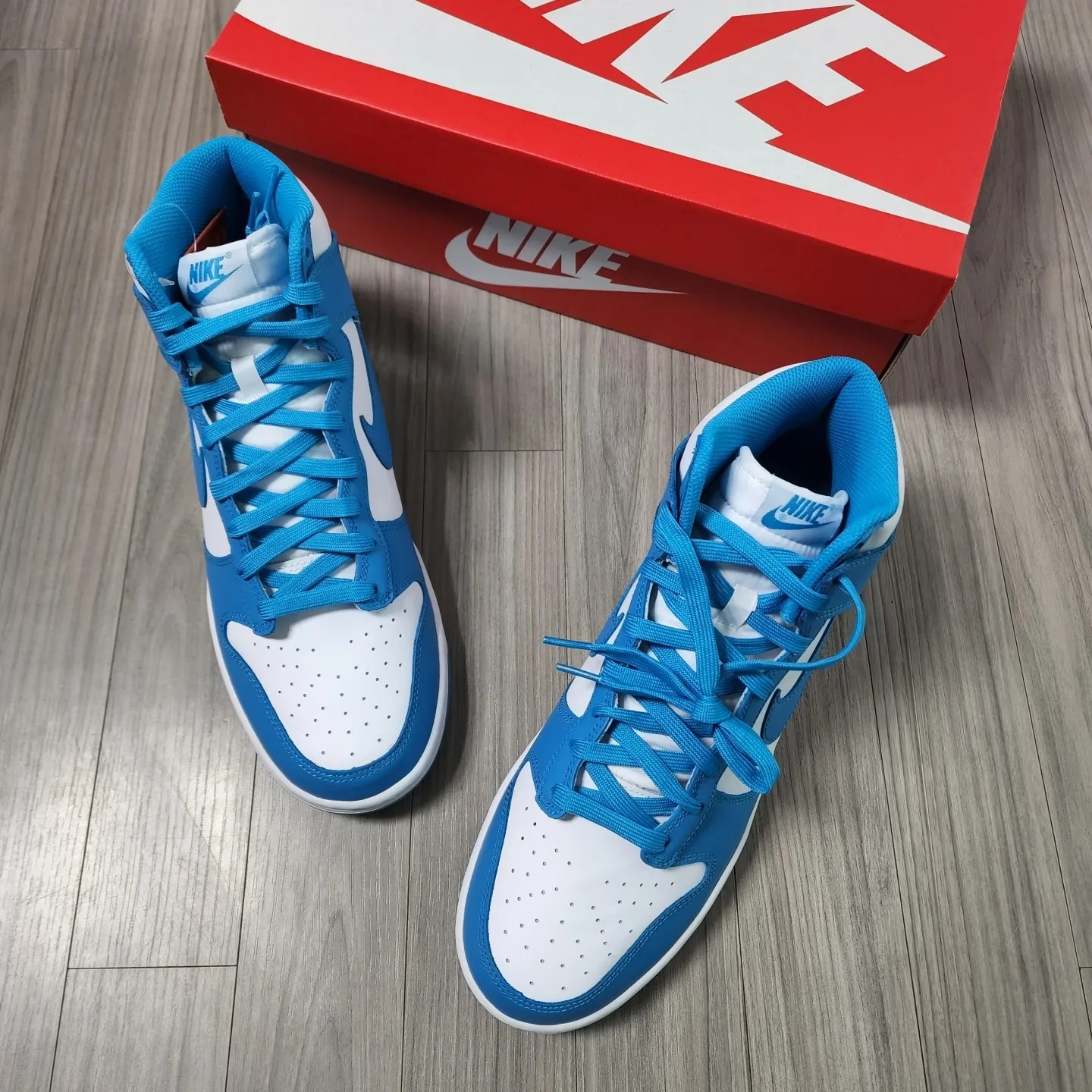 Nike Dunk High Retro Championship Blue 착용 스타일 - 1