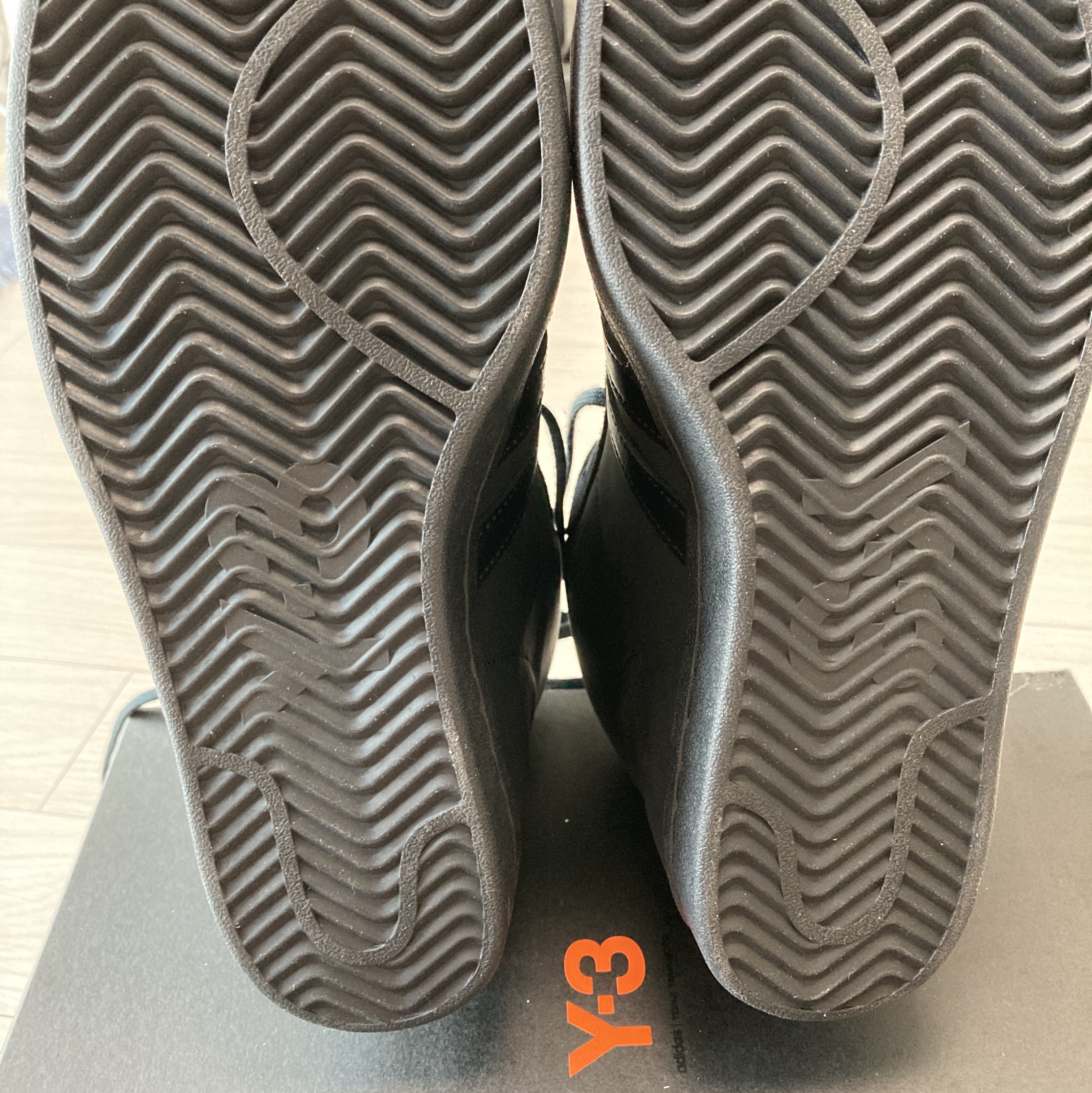 Y-3 Yohji Pro Black 착용 스타일 - 5