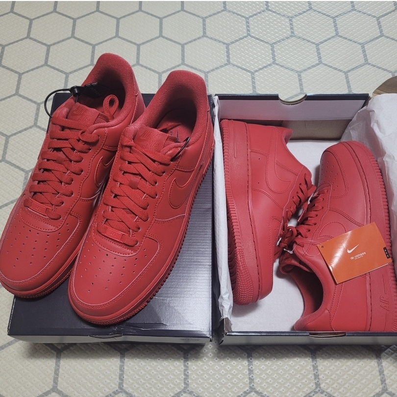 Nike Air Force 1 '07 LV8 Low 1 Triple Red 착용 스타일