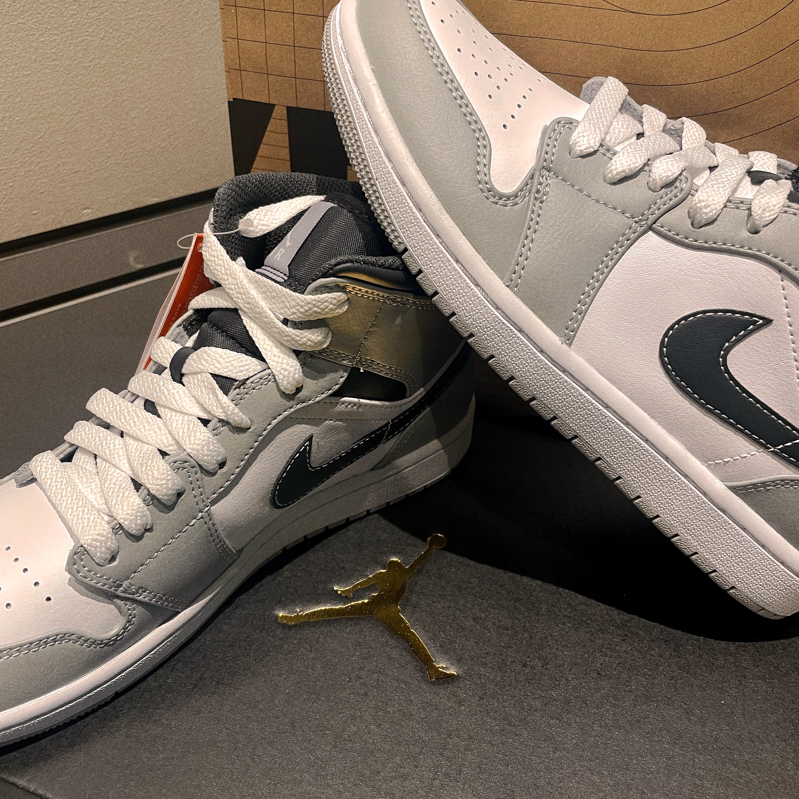 Jordan 1 Mid Light Smoke Grey Anthracite 착용 스타일