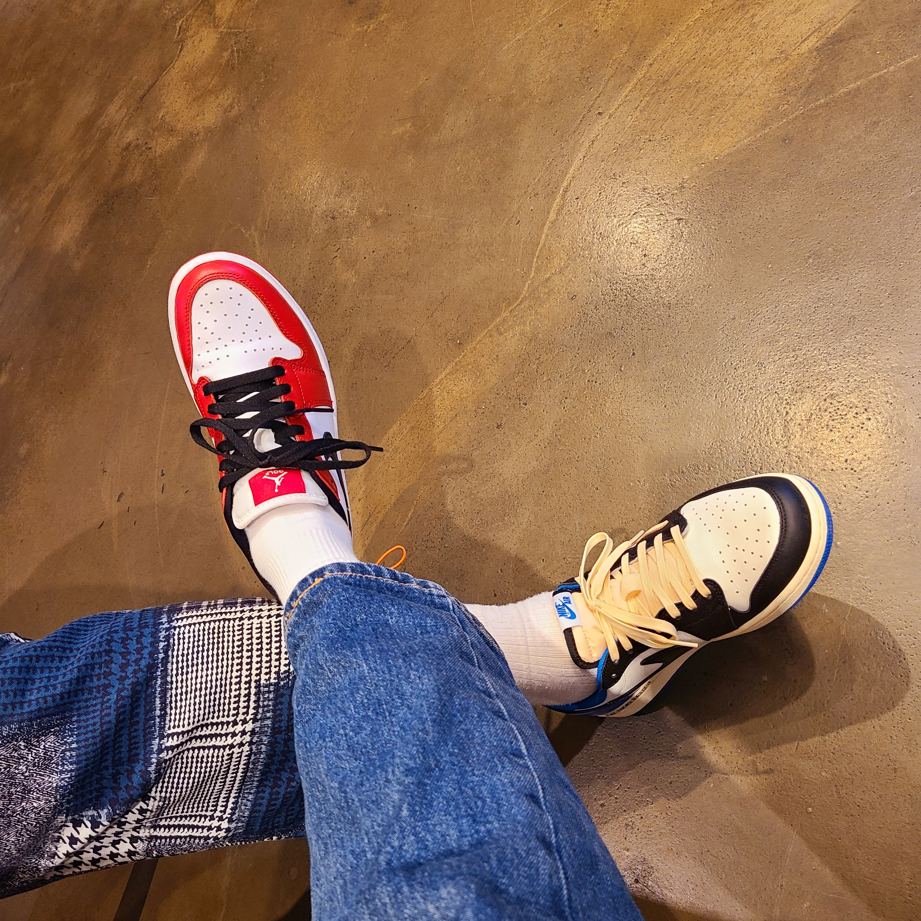 Jordan 1 x Travis Scott x Fragment Retro Low OG SP Military Blue, Jordan 1 Low Golf Chicago 착용 스타일 - 1