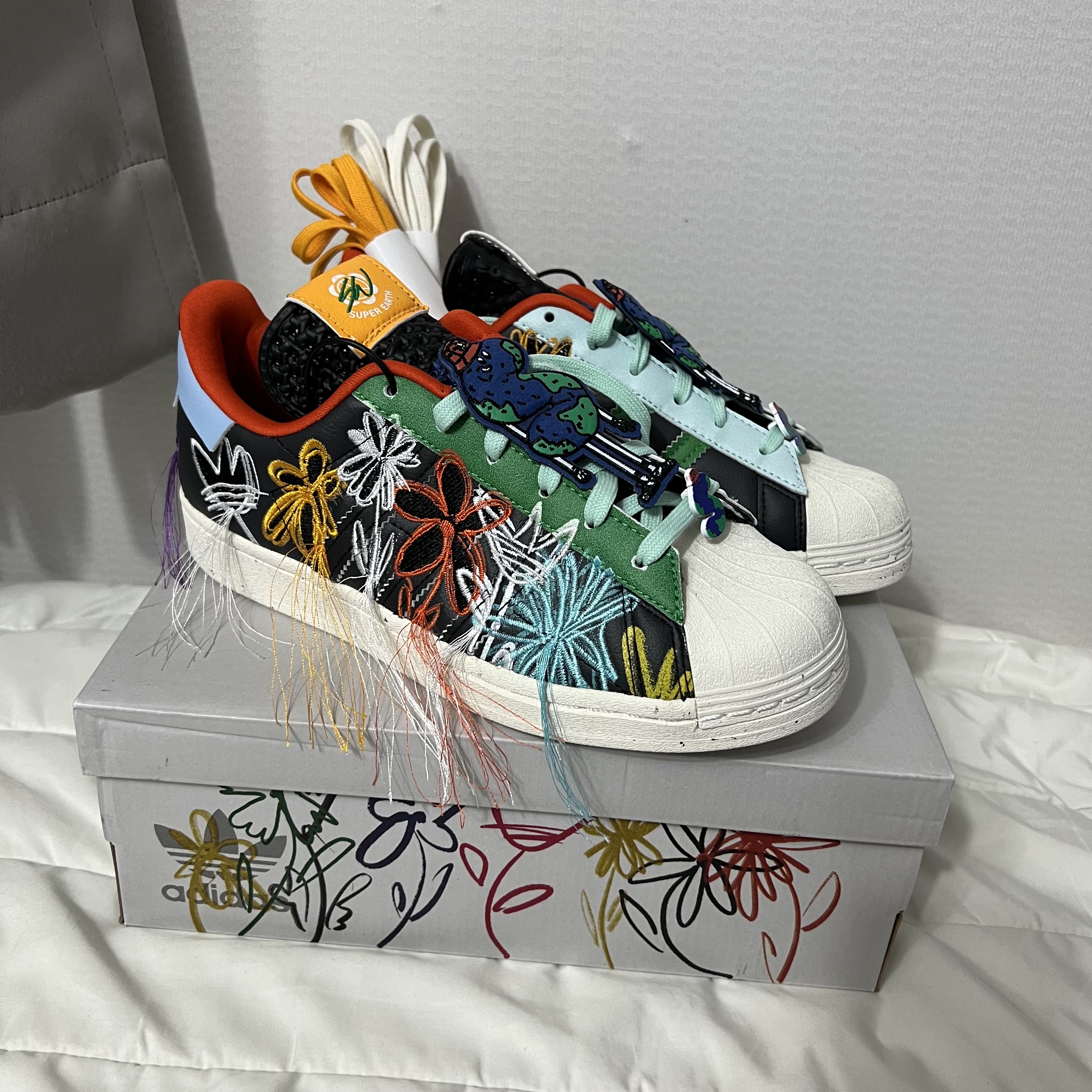 Adidas x Sean Wotherspoon Superstar Superearth Black 착용 스타일 - 4