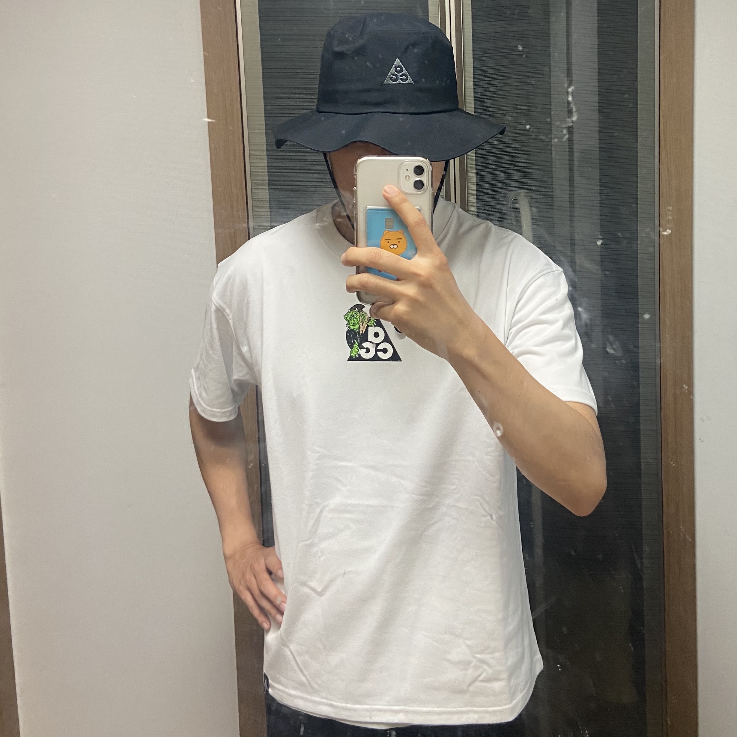 Nike ACG Iceland Map T-Shirt Summit White - Asia, Nike NRG ACG Bucket Black 착용 스타일 - 1