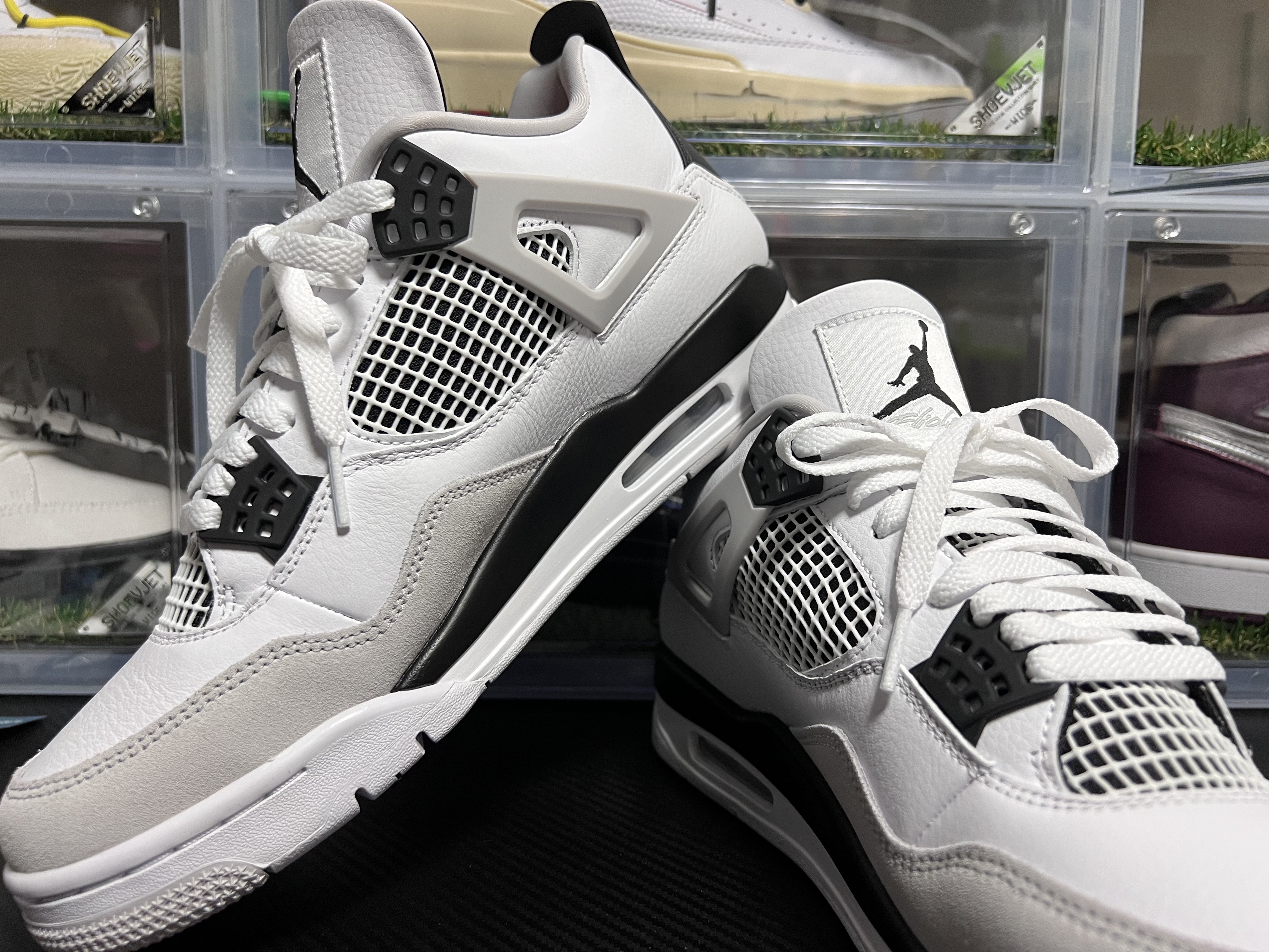 Jordan 4 Retro White and Black 착용 스타일 - 2