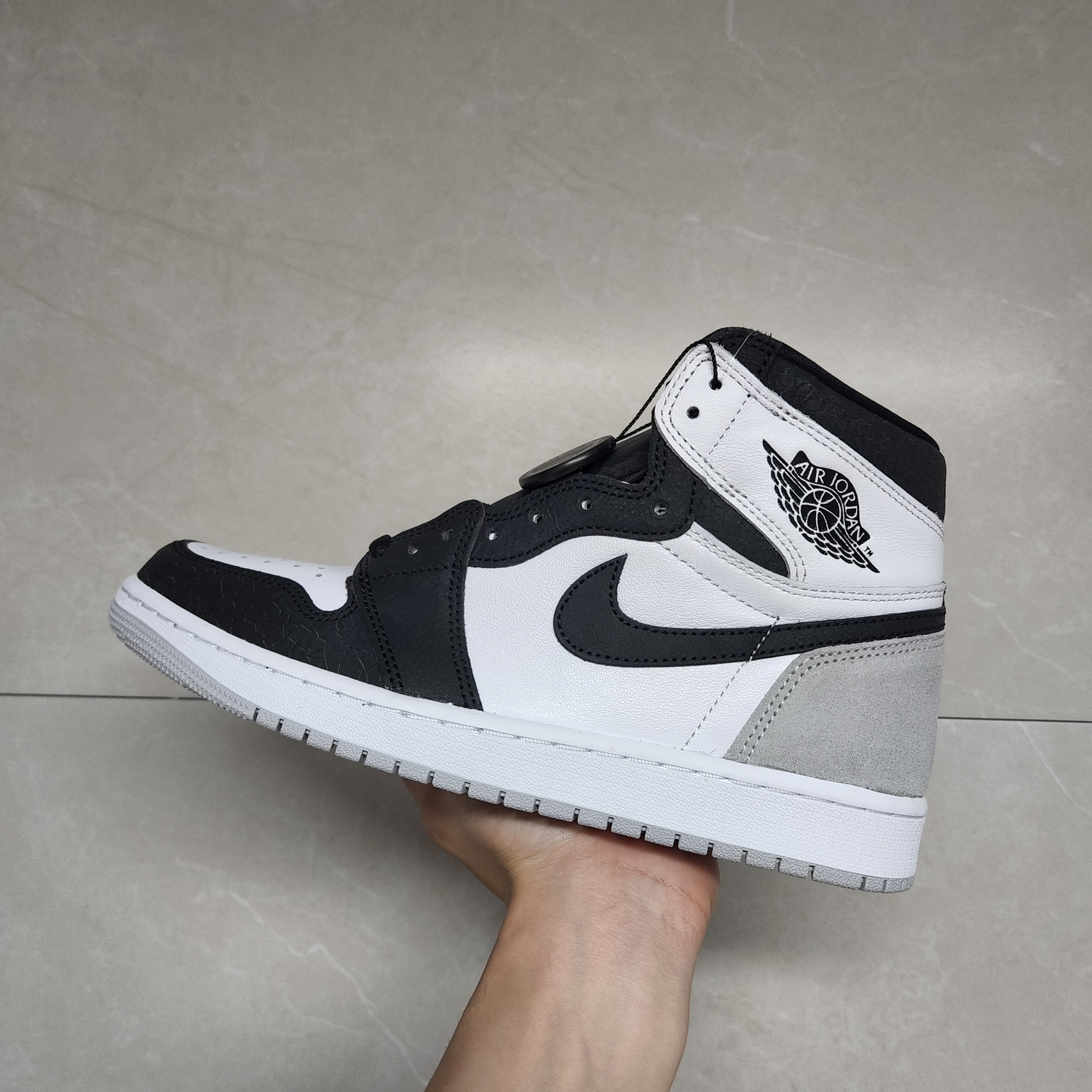 Jordan 1 Retro High OG Bleached Coral 착용 스타일