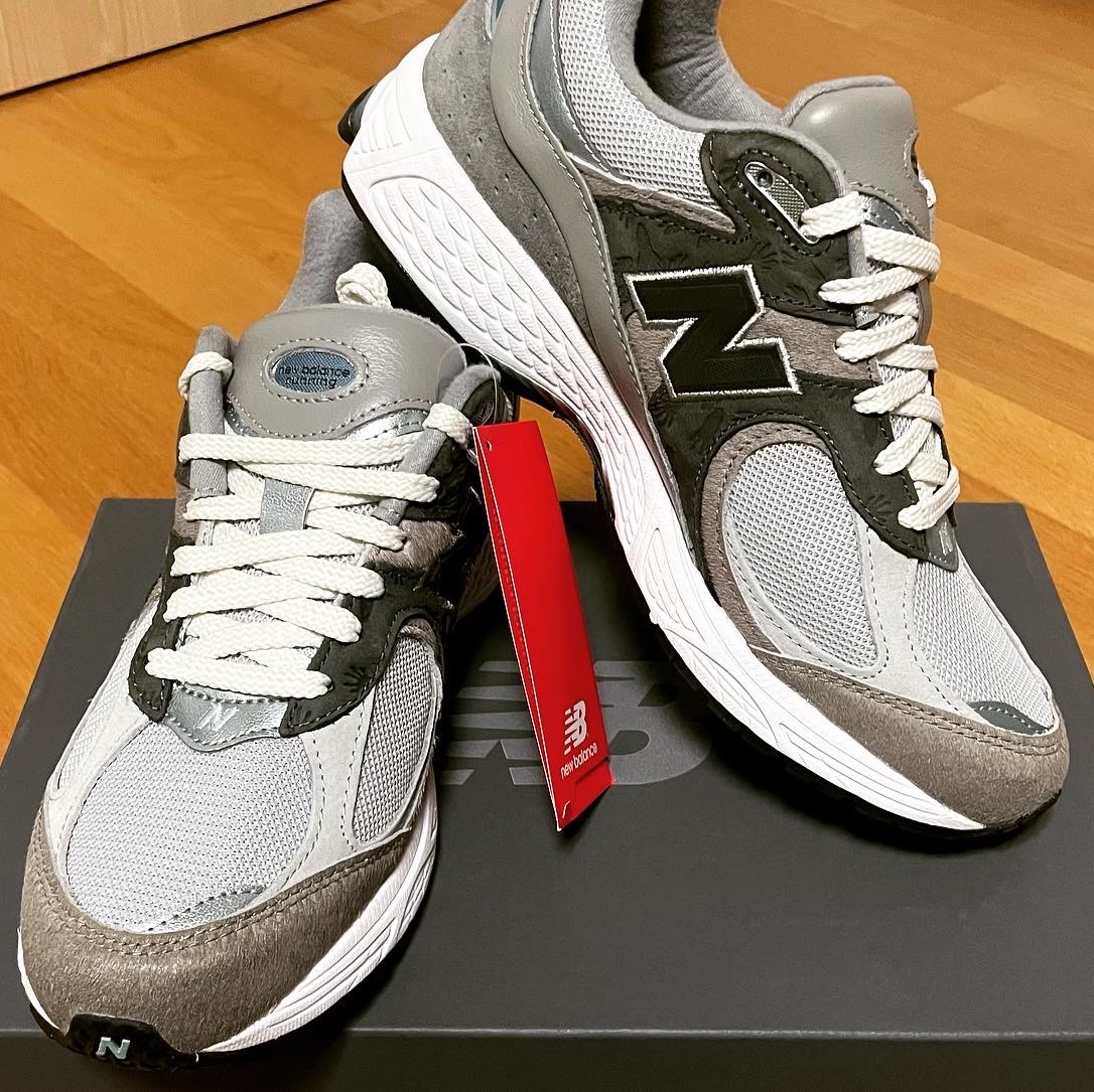 New Balance x Atmos 2002R Rat 착용 스타일