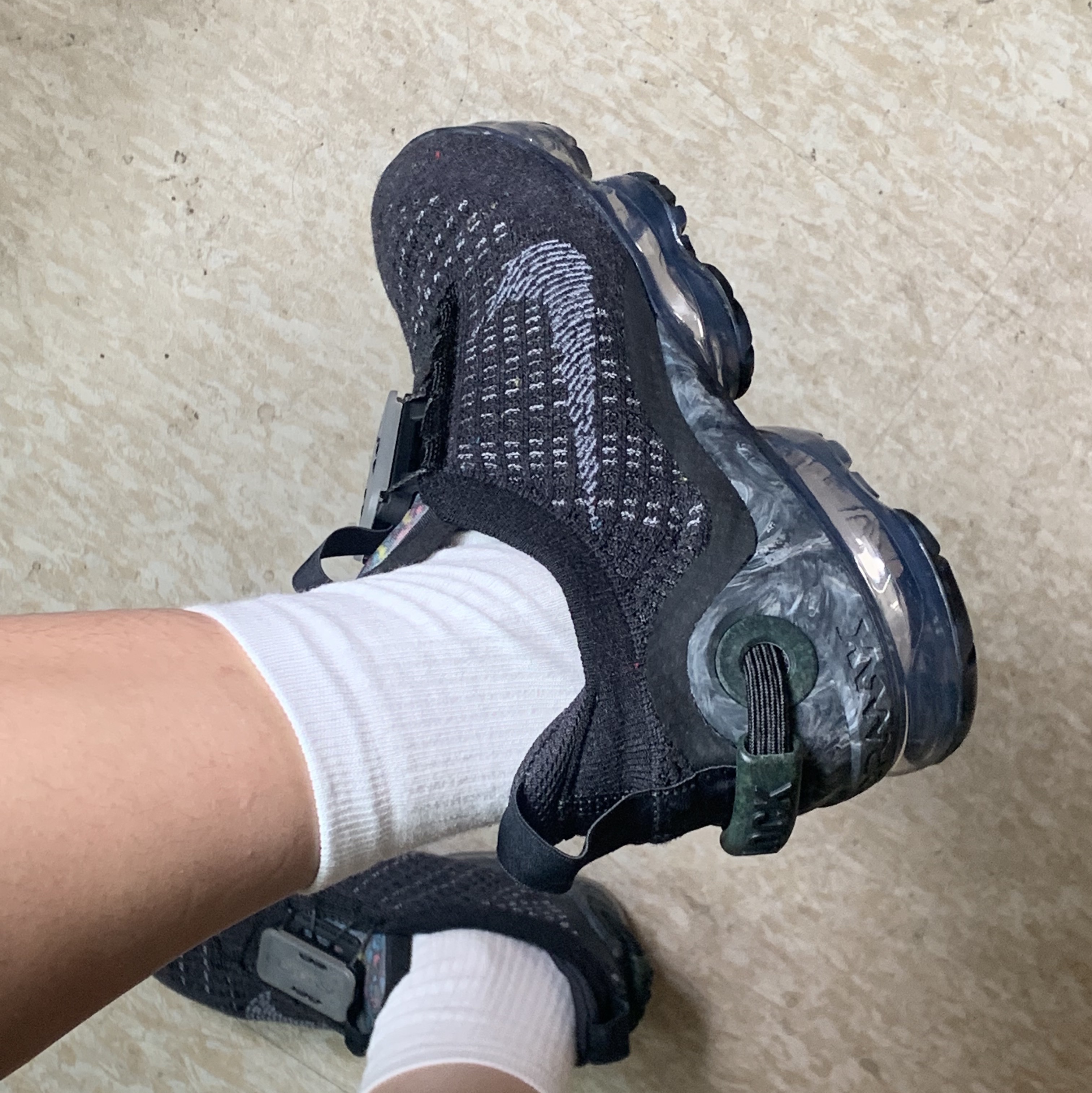Nike Air VaporMax 2020 Flyknit Black Dark Grey, (W) Nike Air VaporMax 2020 Flyknit Black Dark Grey 착용 스타일