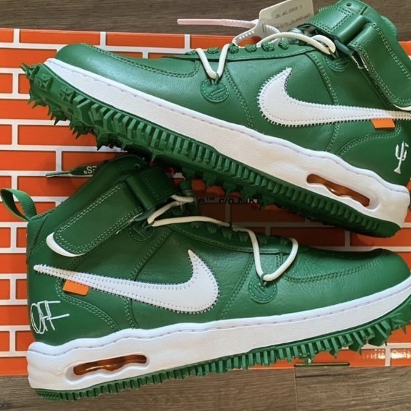 Nike x Off-White Air Force 1 Mid SP Leather Pine Green 착용 스타일 - 2