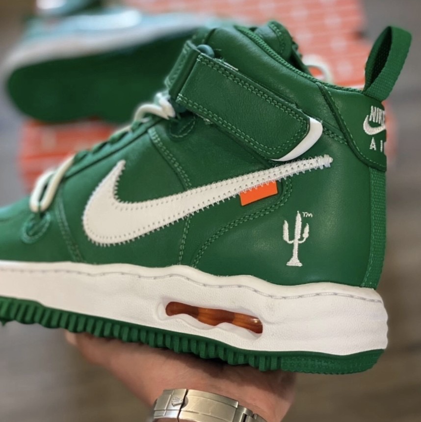 Nike x Off-White Air Force 1 Mid SP Leather Pine Green 착용 스타일 - 3