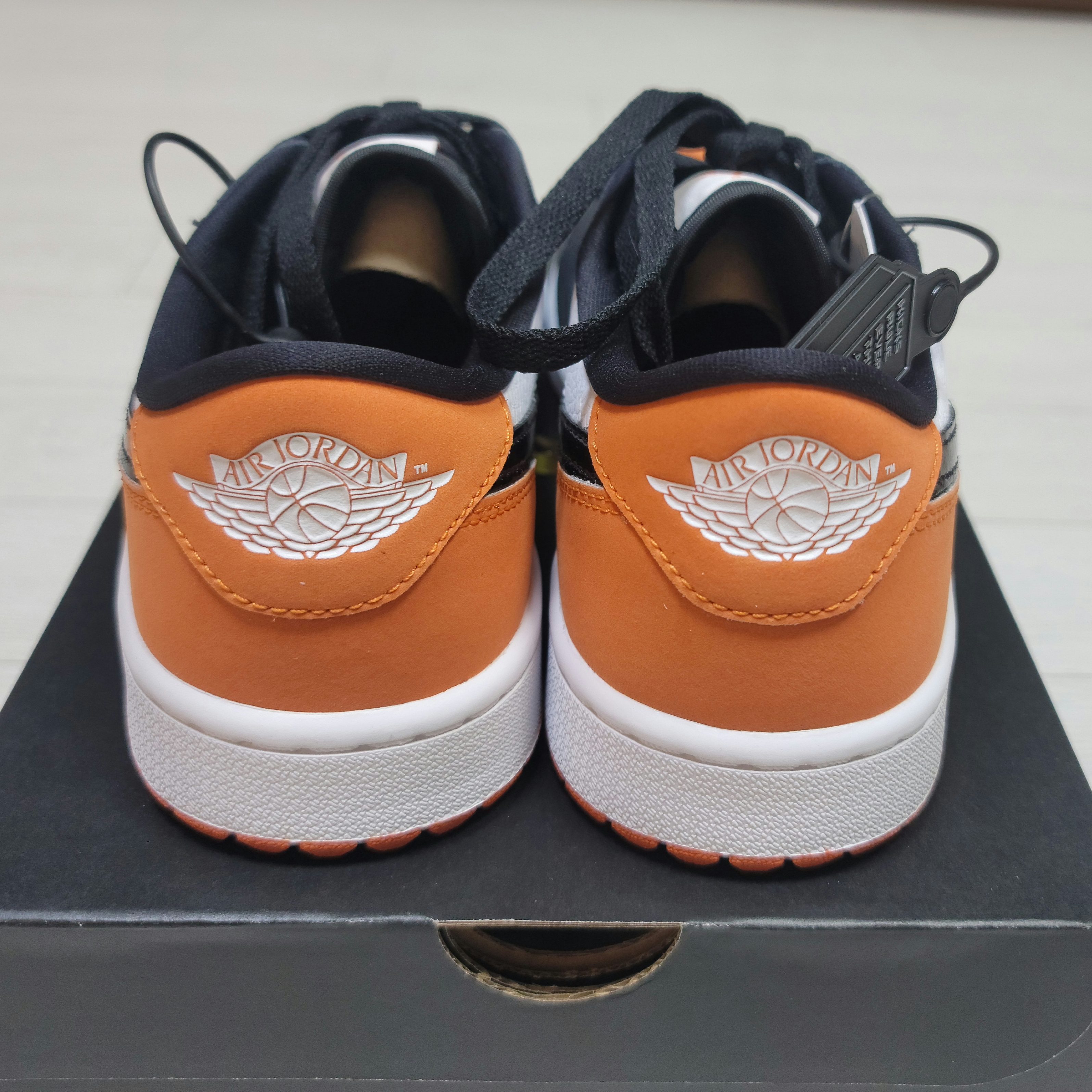 Jordan 1 Low Golf Starfish 착용 스타일 - 3