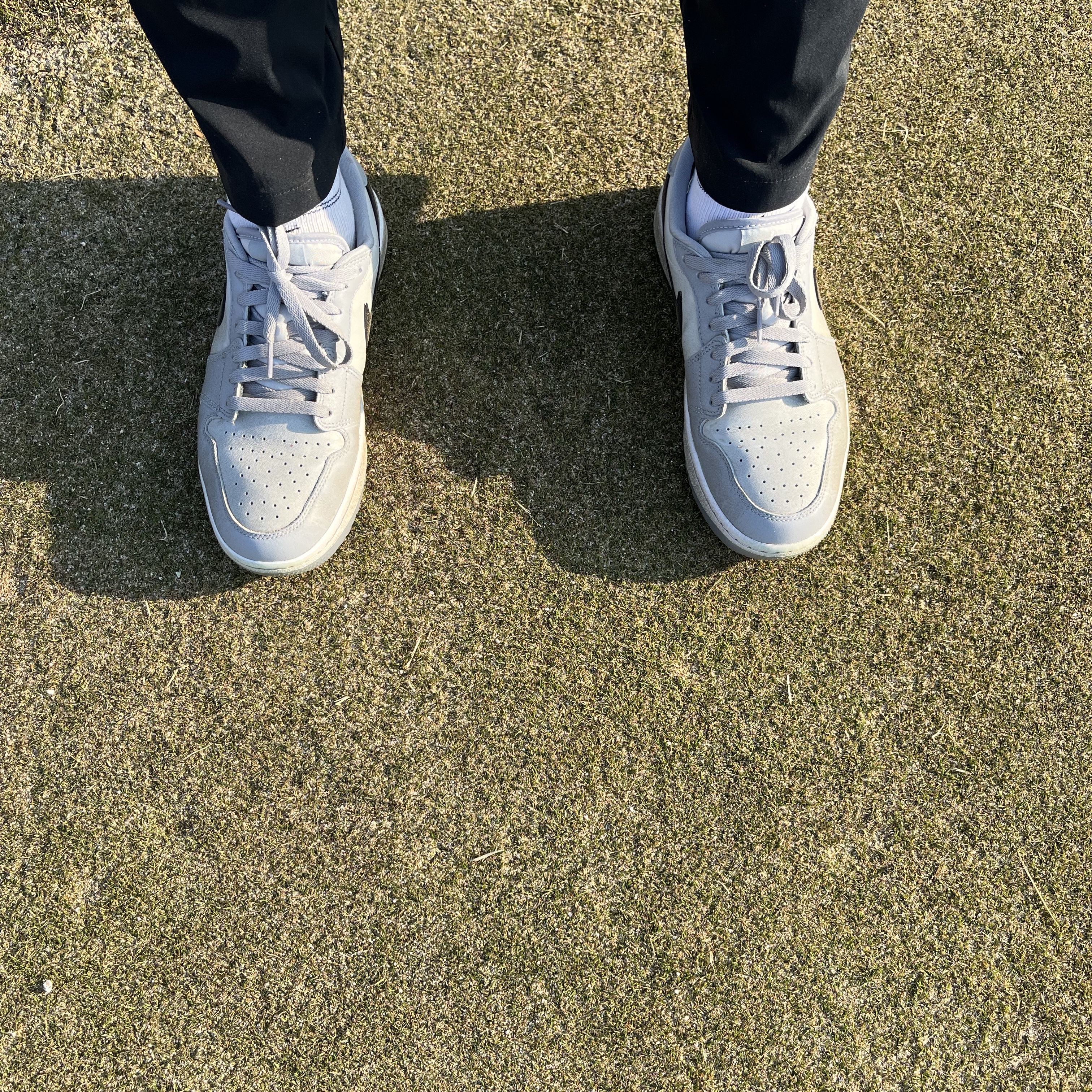 Jordan 1 Low Golf Wolf Grey, PXG Prolight 920 Adjustable Cap White 착용 스타일 - 2