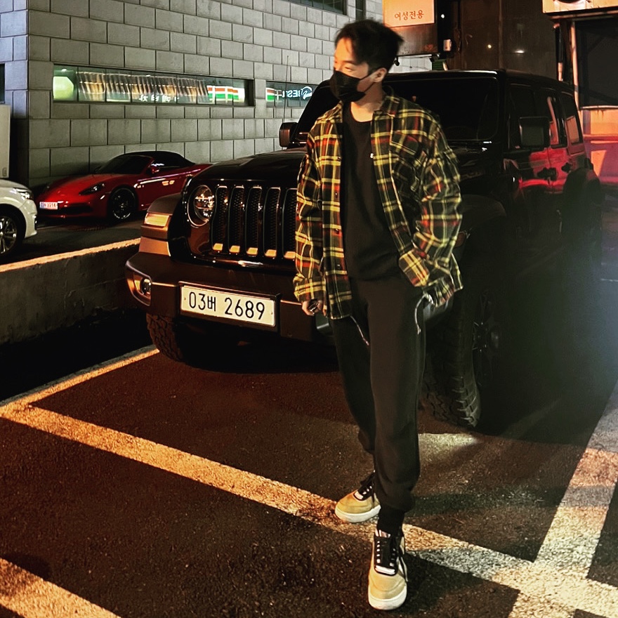 Nike x Riccardo Tisci Air Force 1 Low Tan 착용 스타일