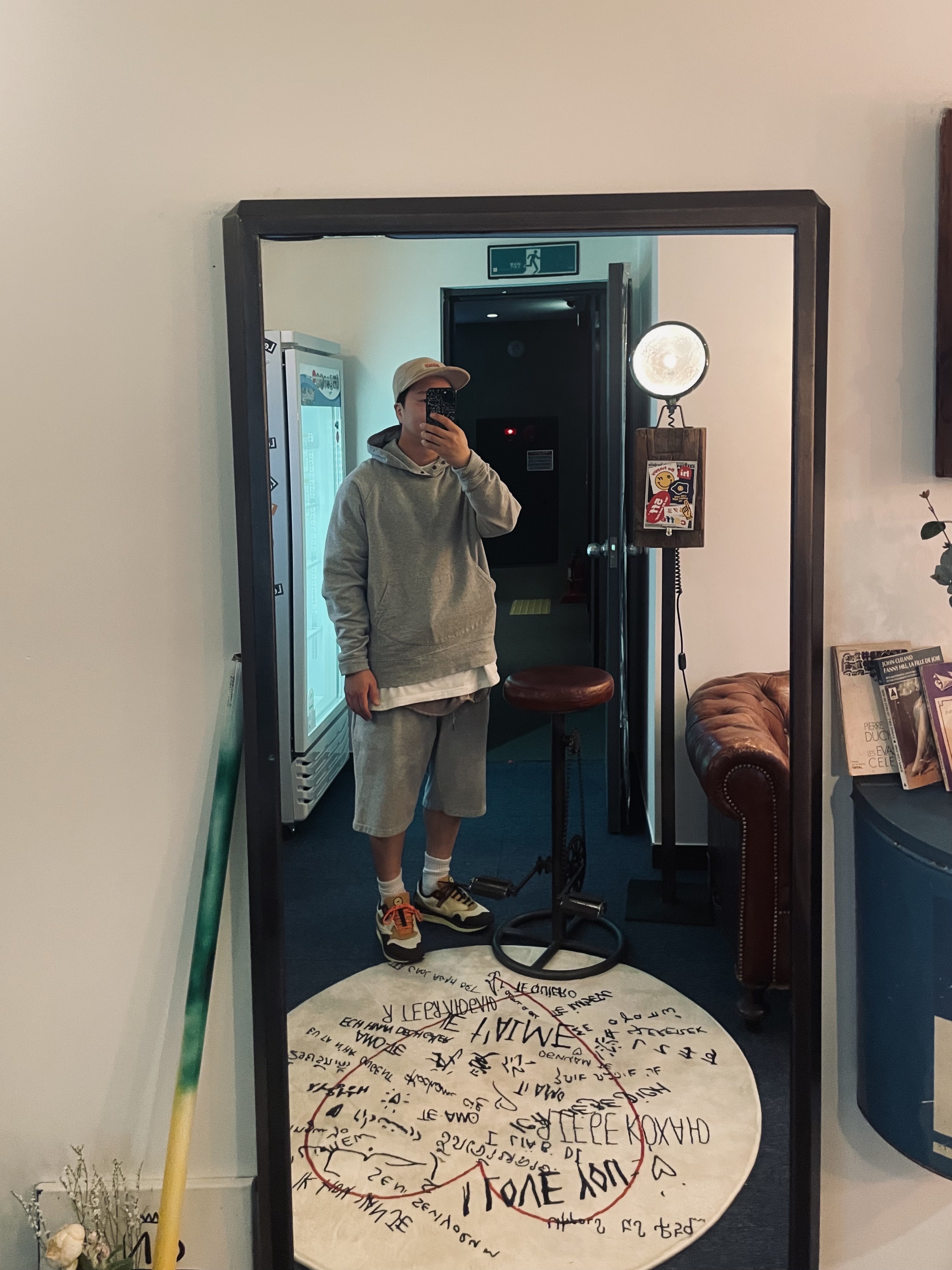 Nike x Travis Scott Air Max 1 Cact.us Brown 착용 스타일