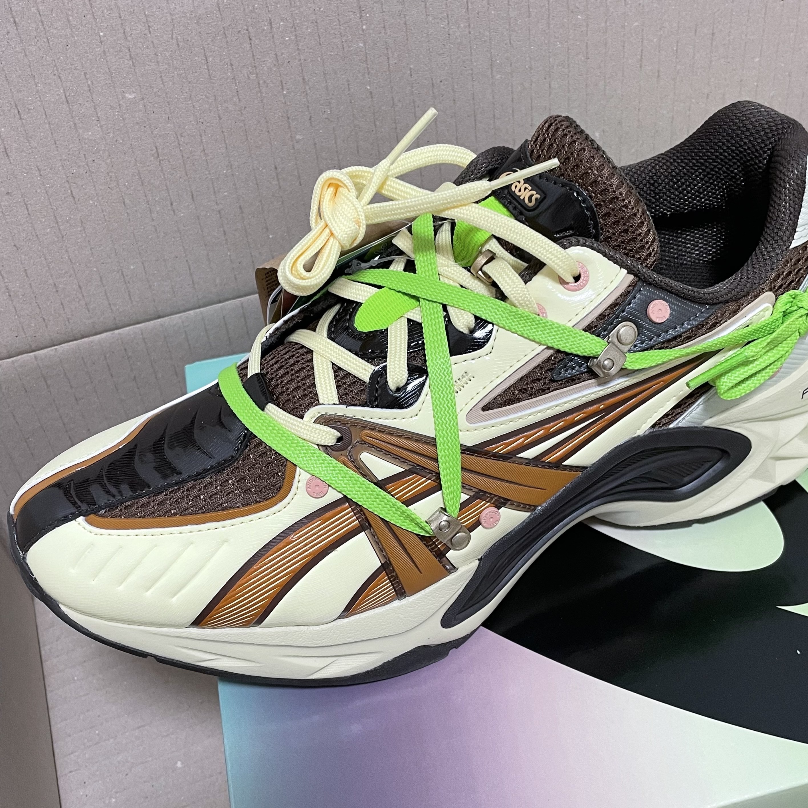 Asics x Andersson Bell HN2-S Protoblast Butter 착용 스타일