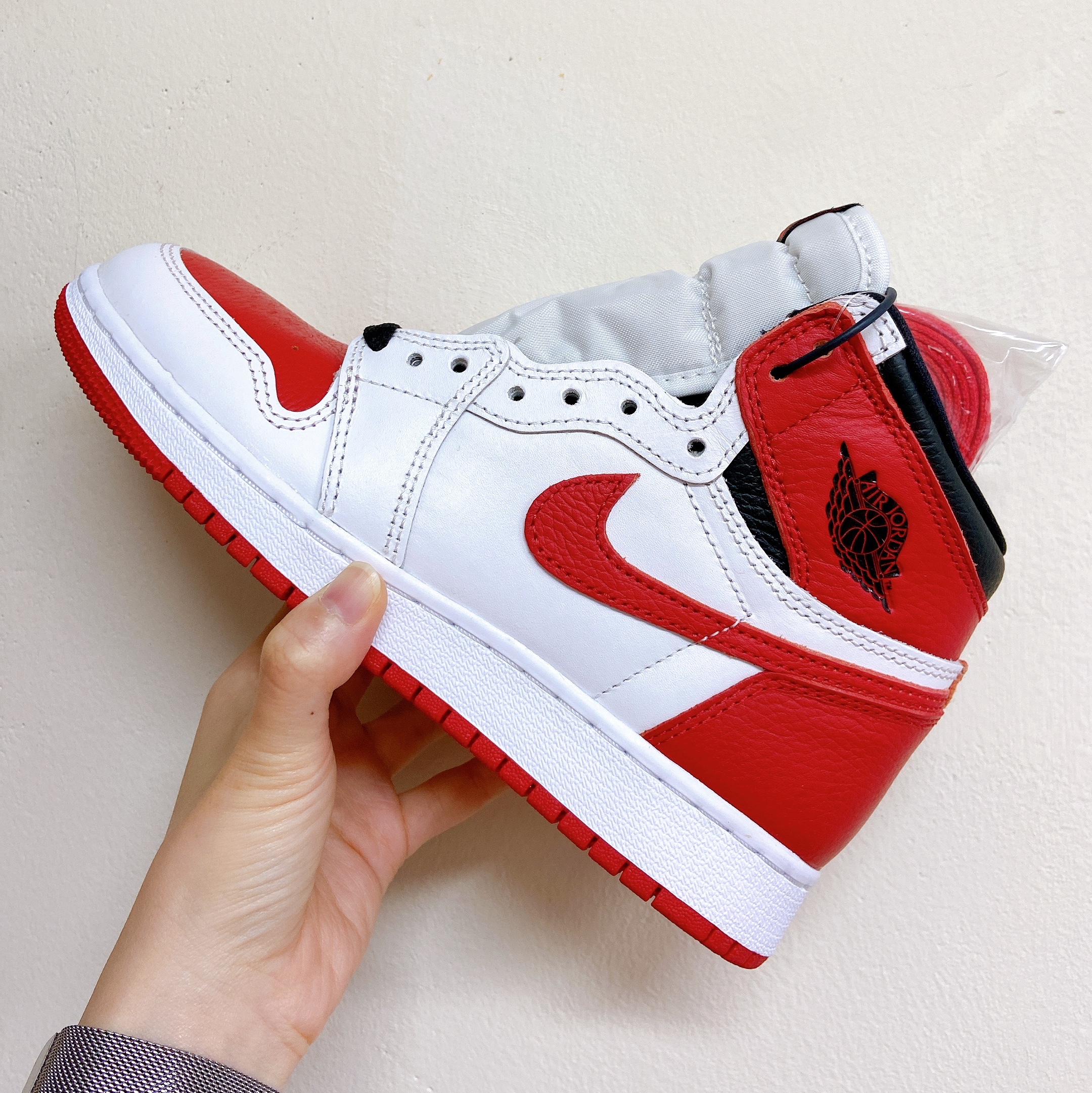 (GS) Jordan 1 Retro High OG Heritage, Jordan 1 Retro High OG Heritage 착용 스타일