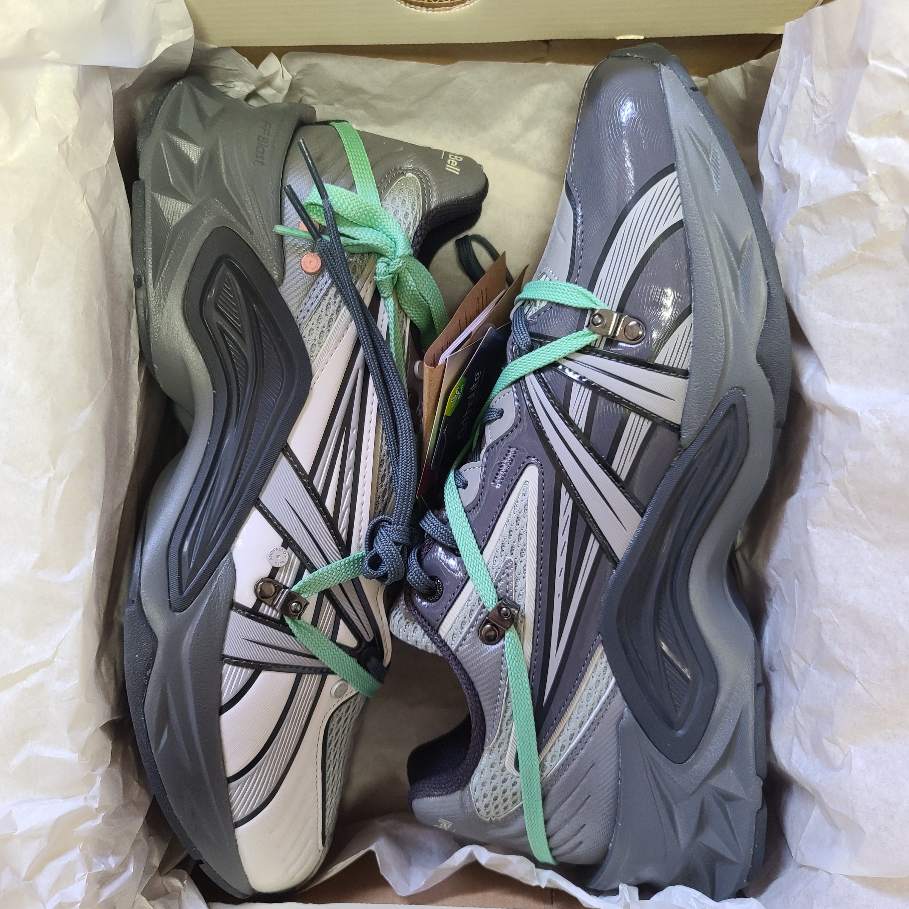 Asics x Andersson Bell HN2-S Protoblast Smoke Grey 착용 스타일