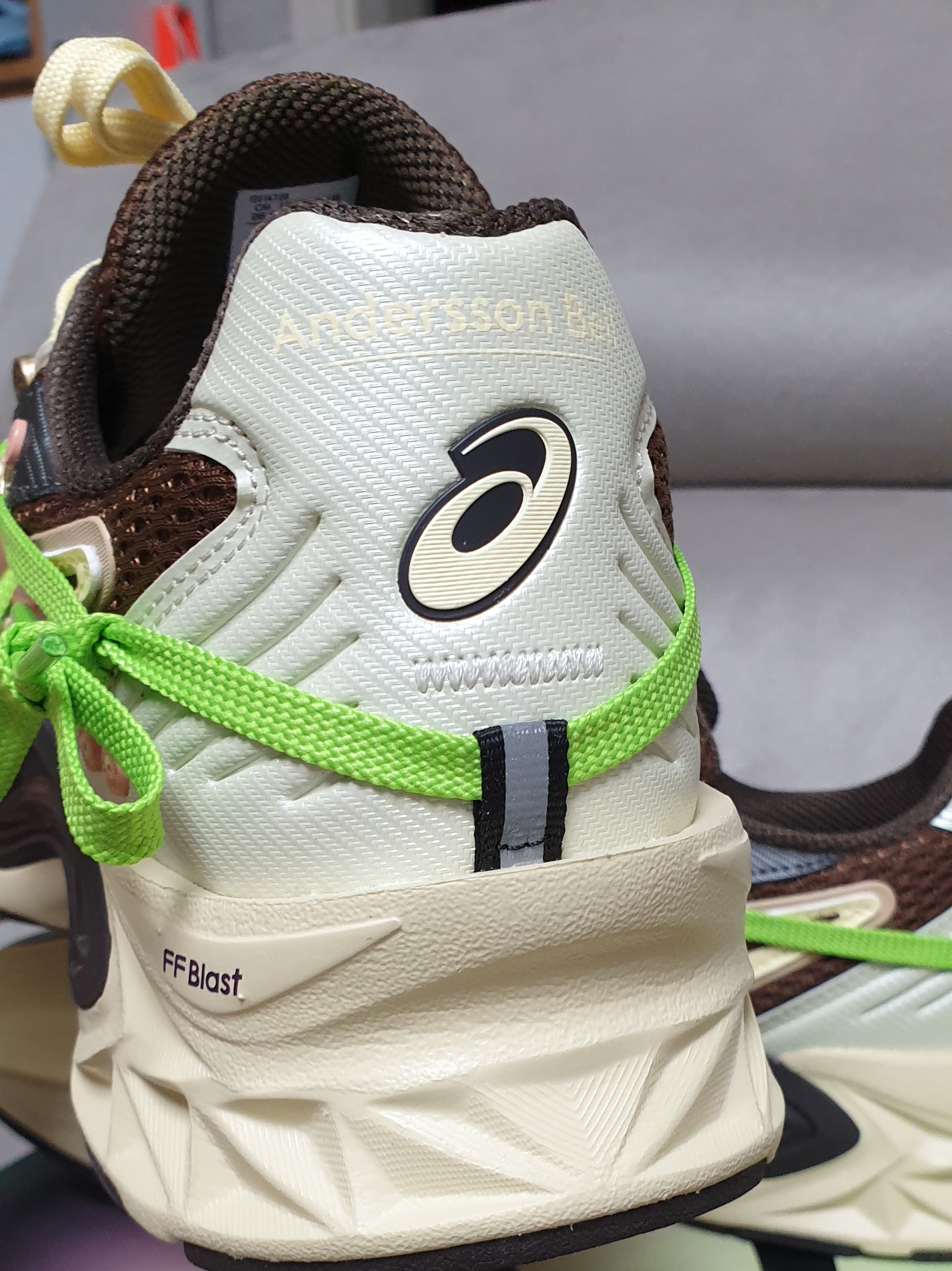 Asics x Andersson Bell HN2-S Protoblast Butter 착용 스타일 - 5