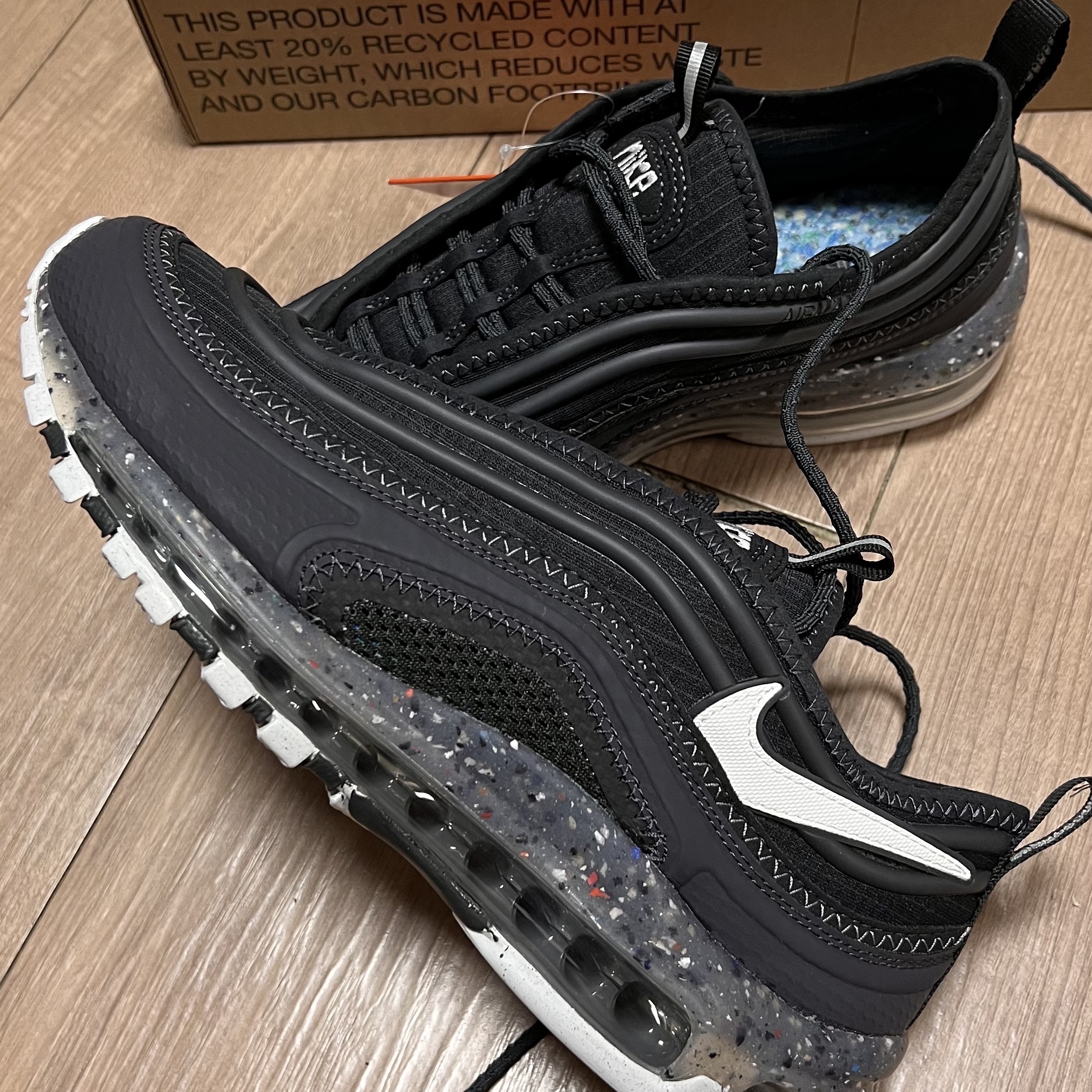 Nike Air Max Terrascape 97 Off Noir and Summit White 착용 스타일