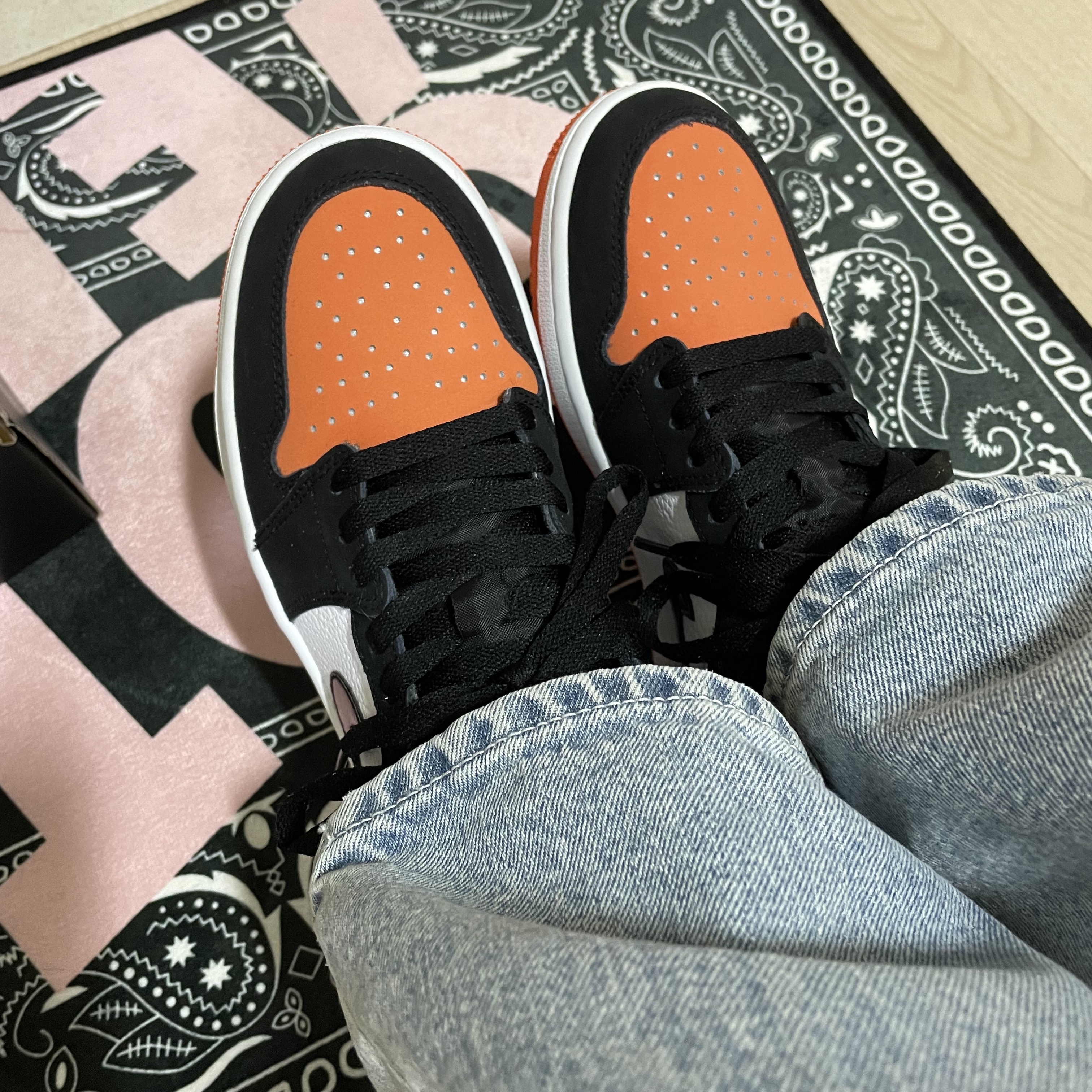 Jordan 1 Low Golf Starfish 착용 스타일 - 3