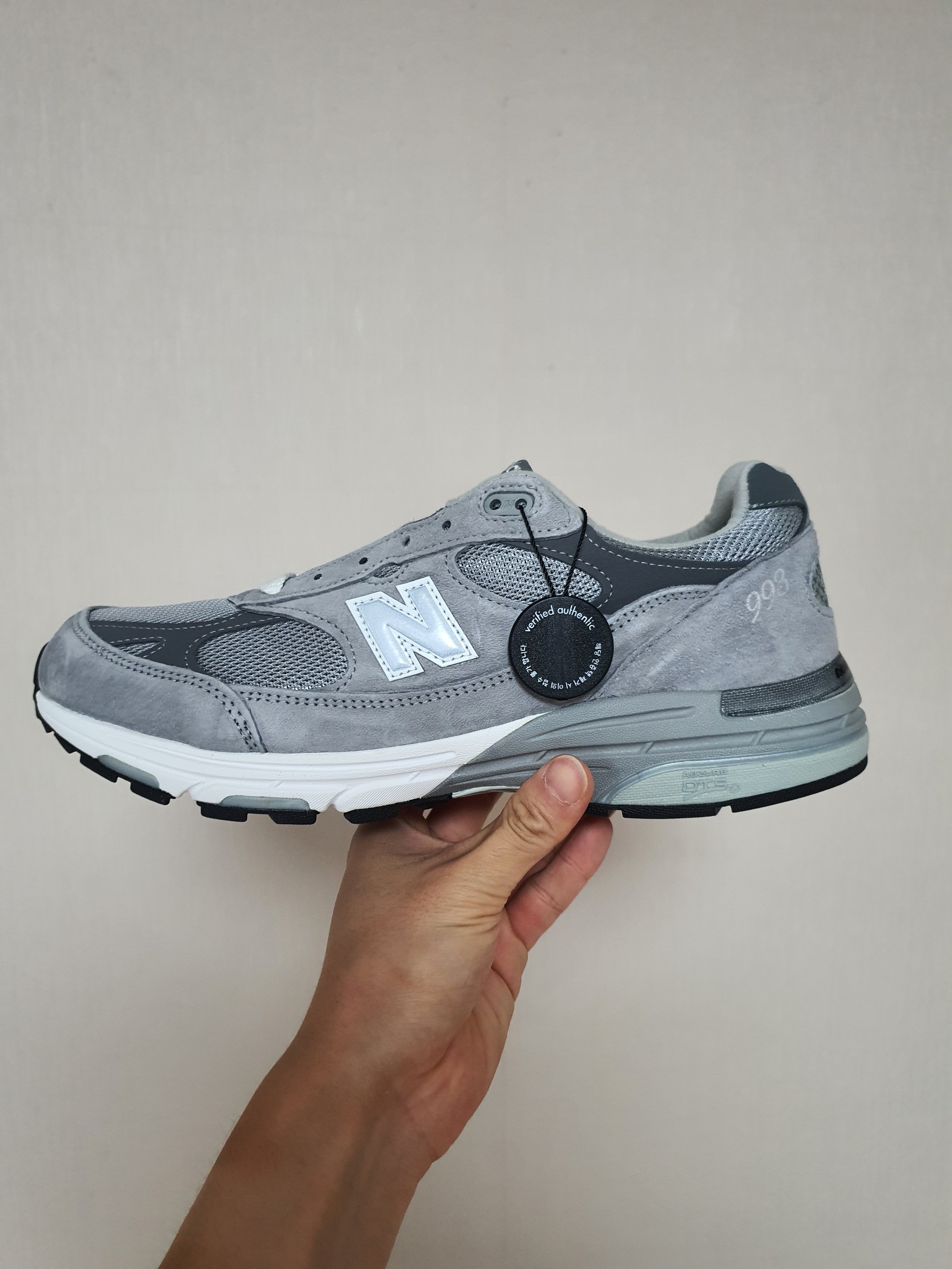 New Balance 993 Made in USA Grey - D Standard 착용 스타일 - 2