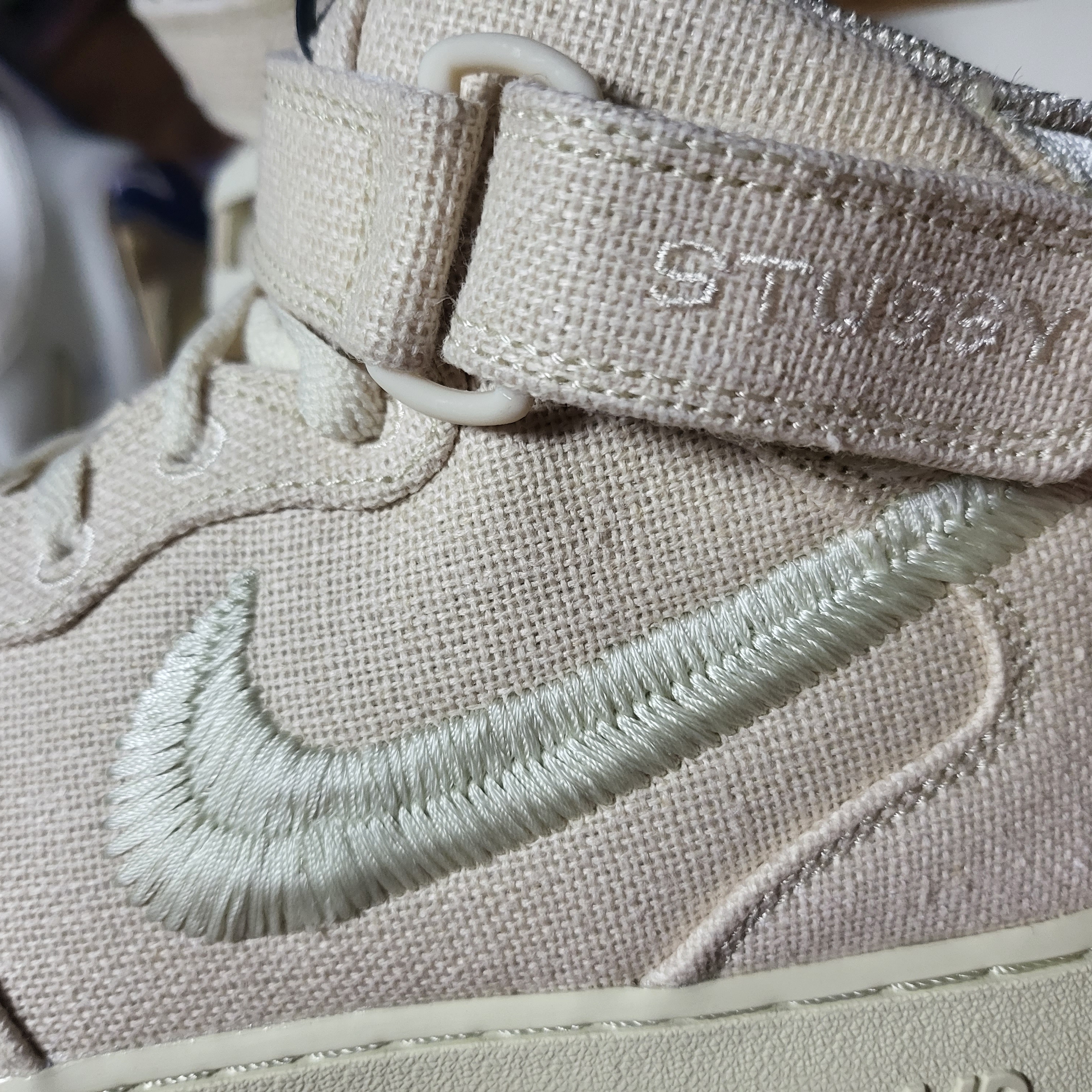 Nike x Stussy Air Force 1 '07 Mid SP Fossil, Jordan 2 x Union Retro SP Rattan 착용 스타일 - 2