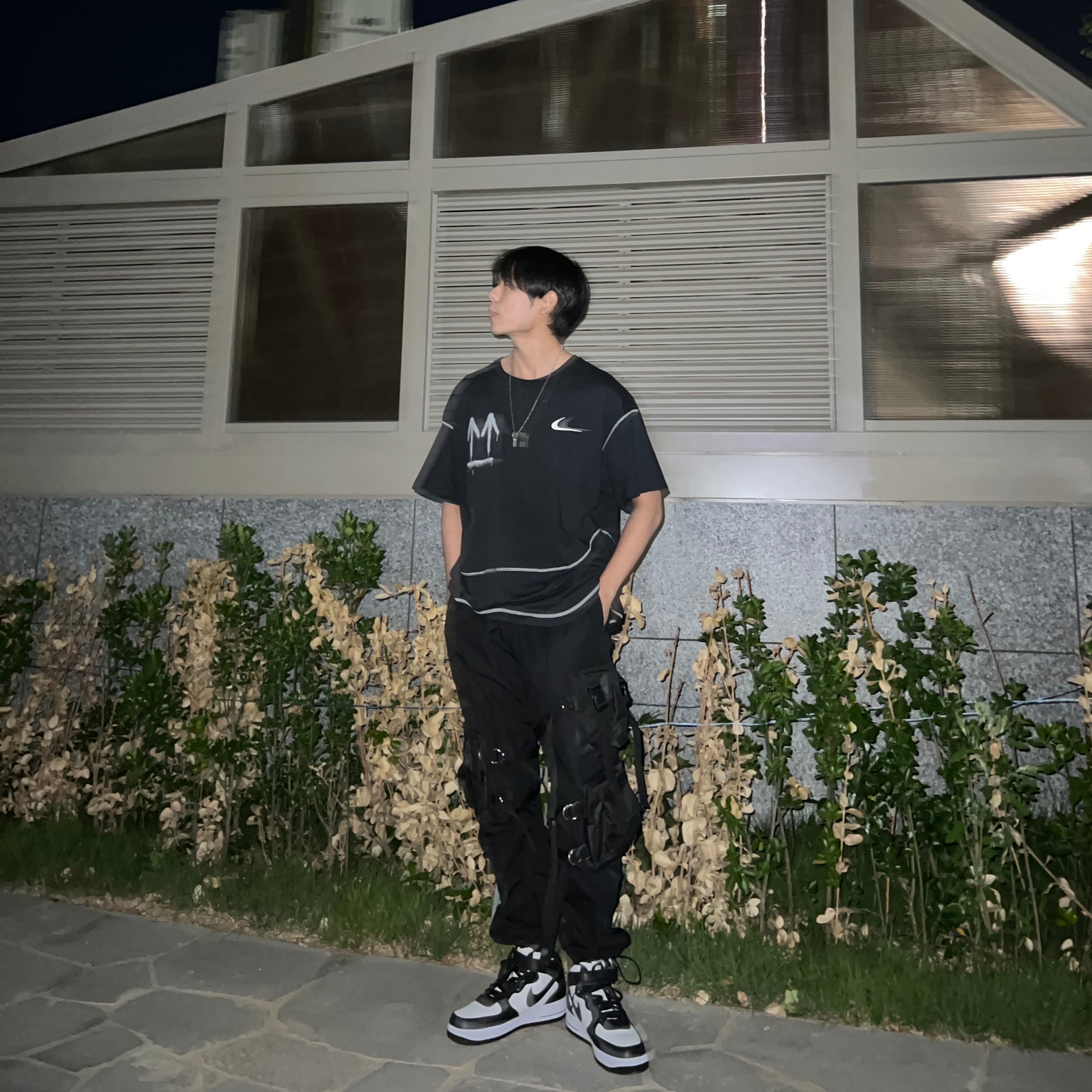 Nike x Off-White NRG RU Short Sleeve T-Shirt, Nike x Stussy Air Force 1 '07 Mid SP Black and Light Bone 착용 스타일 - 4