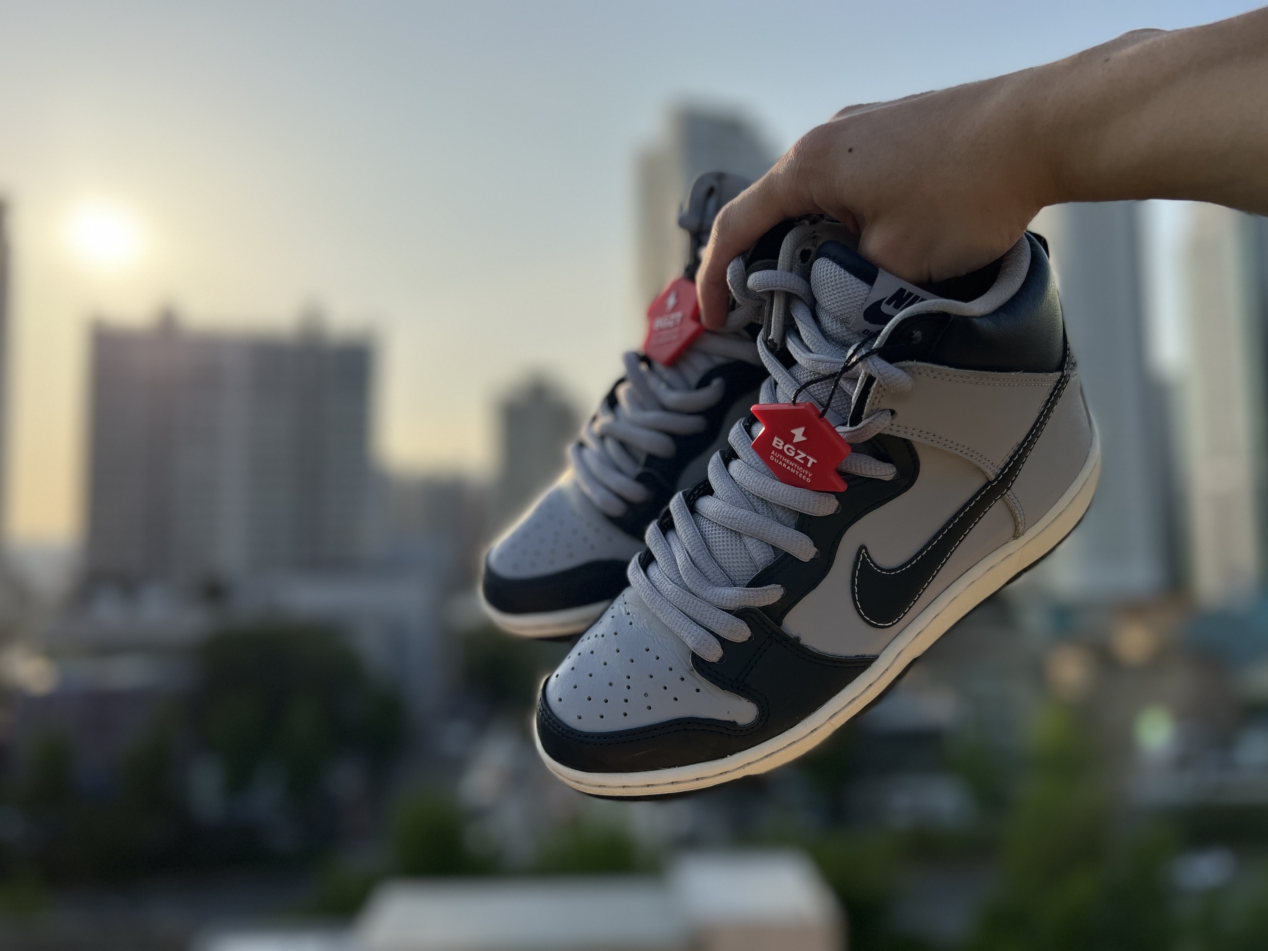 Nike Dunk High Premium SB Georgetown 착용 스타일 - 2