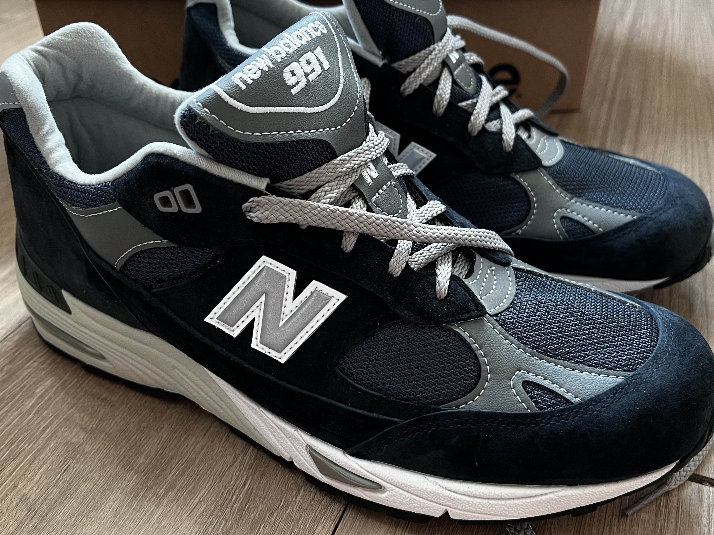 New Balance 991 Made in UK Navy 착용 스타일