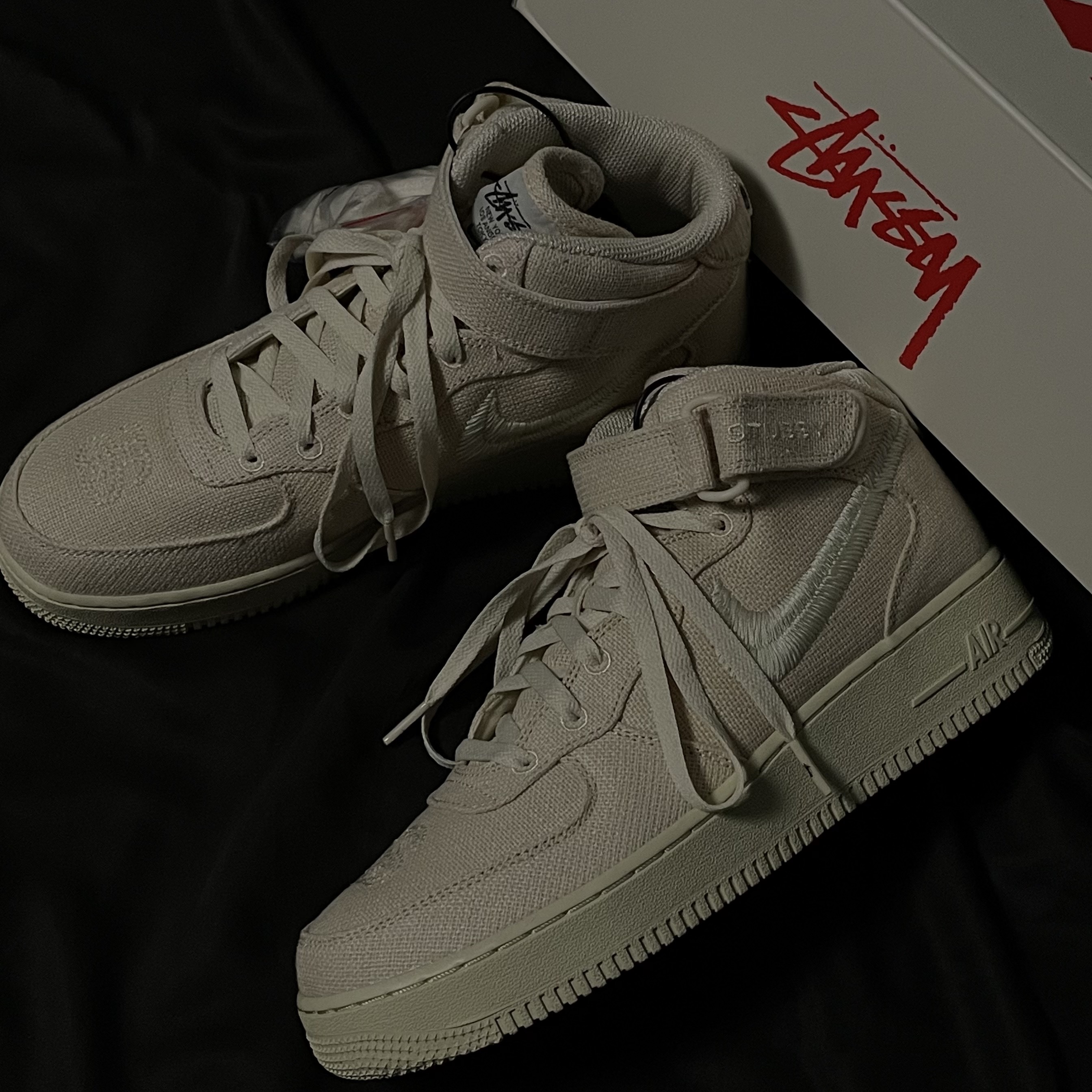 Nike x Stussy Air Force 1 '07 Mid SP Fossil 착용 스타일